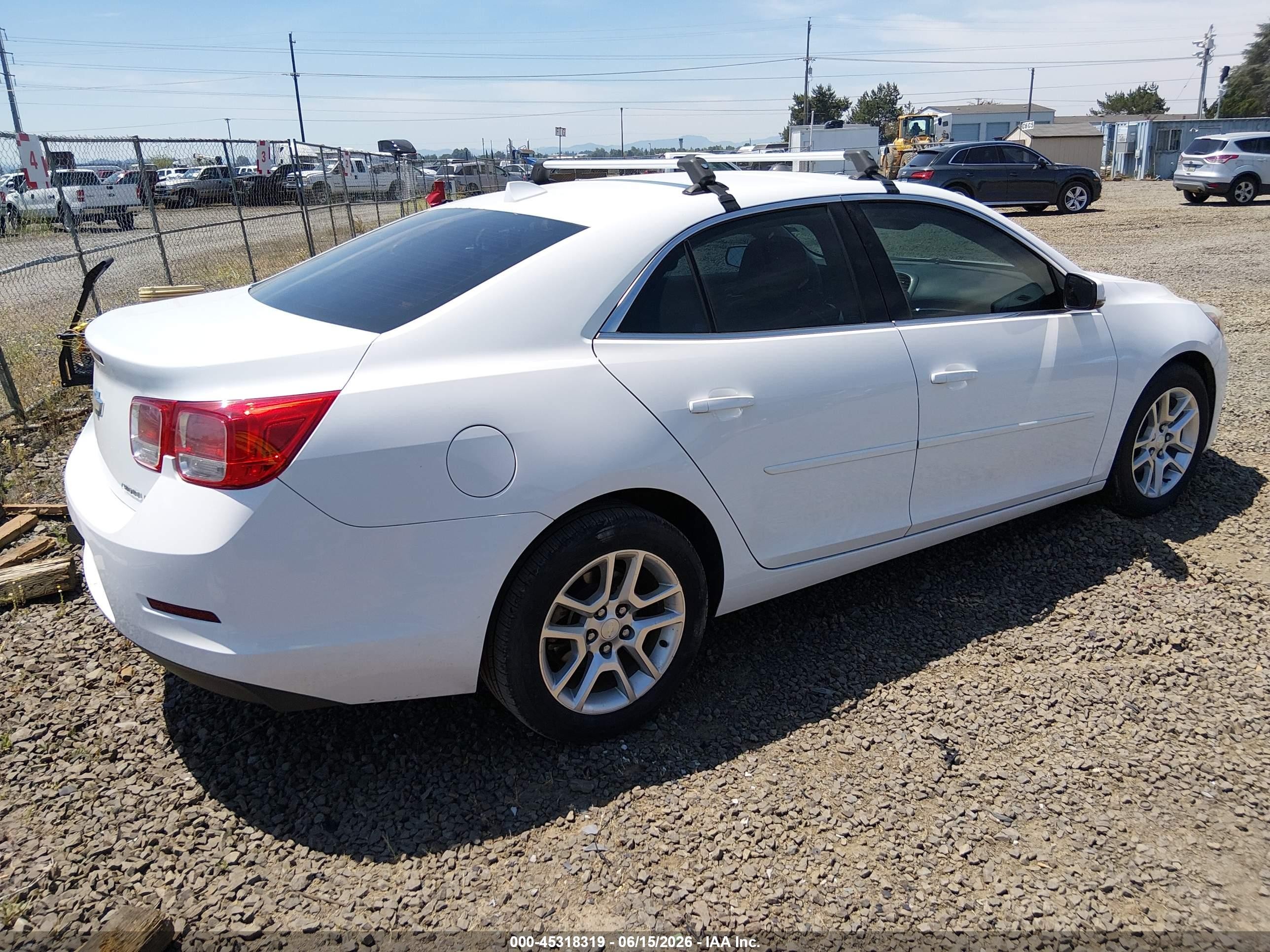 2013 Chevrolet Malibu 1lt White vin: 1G11C5SA0DF161250