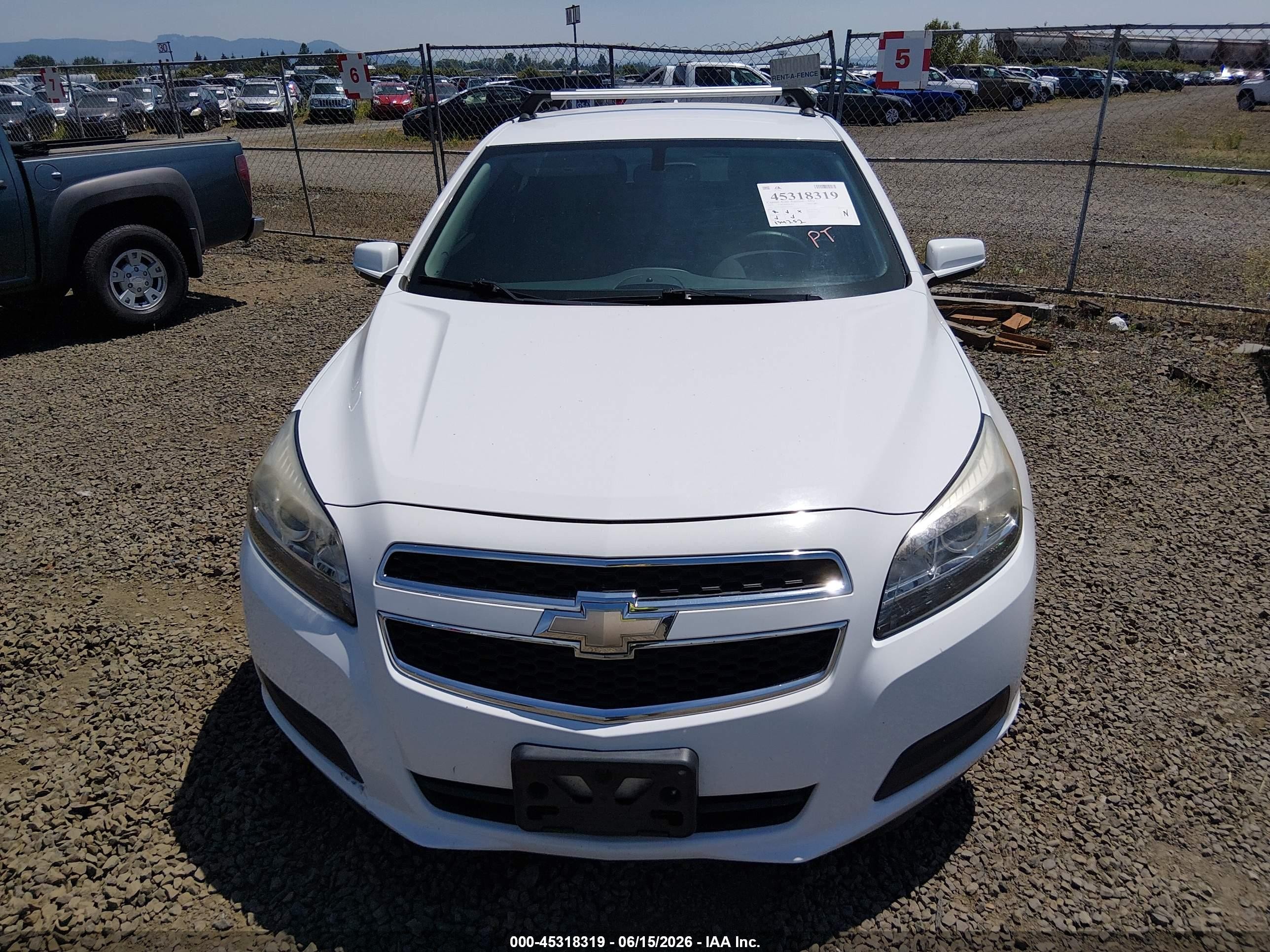 2013 Chevrolet Malibu 1lt White vin: 1G11C5SA0DF161250