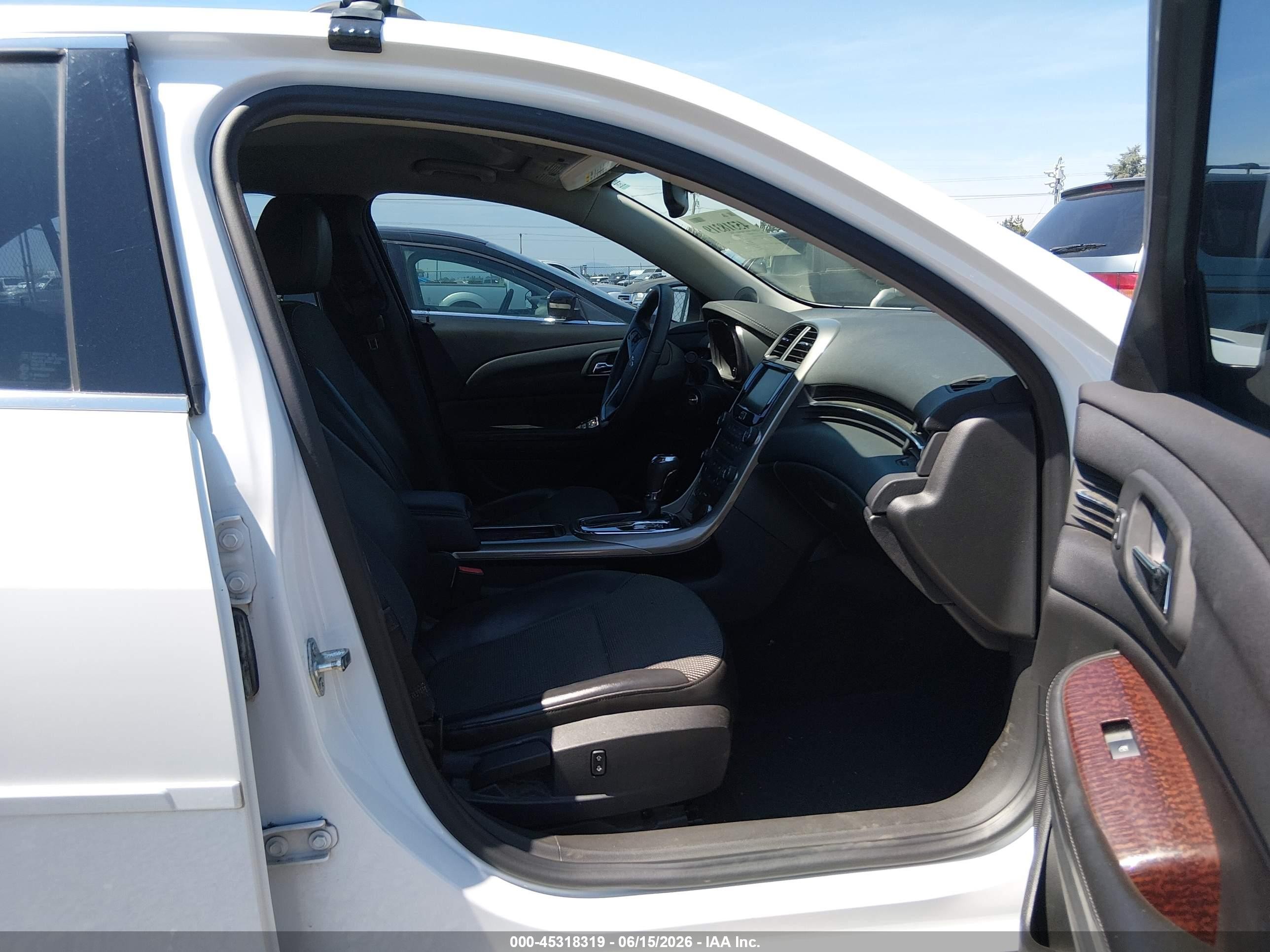 2013 Chevrolet Malibu 1lt White vin: 1G11C5SA0DF161250