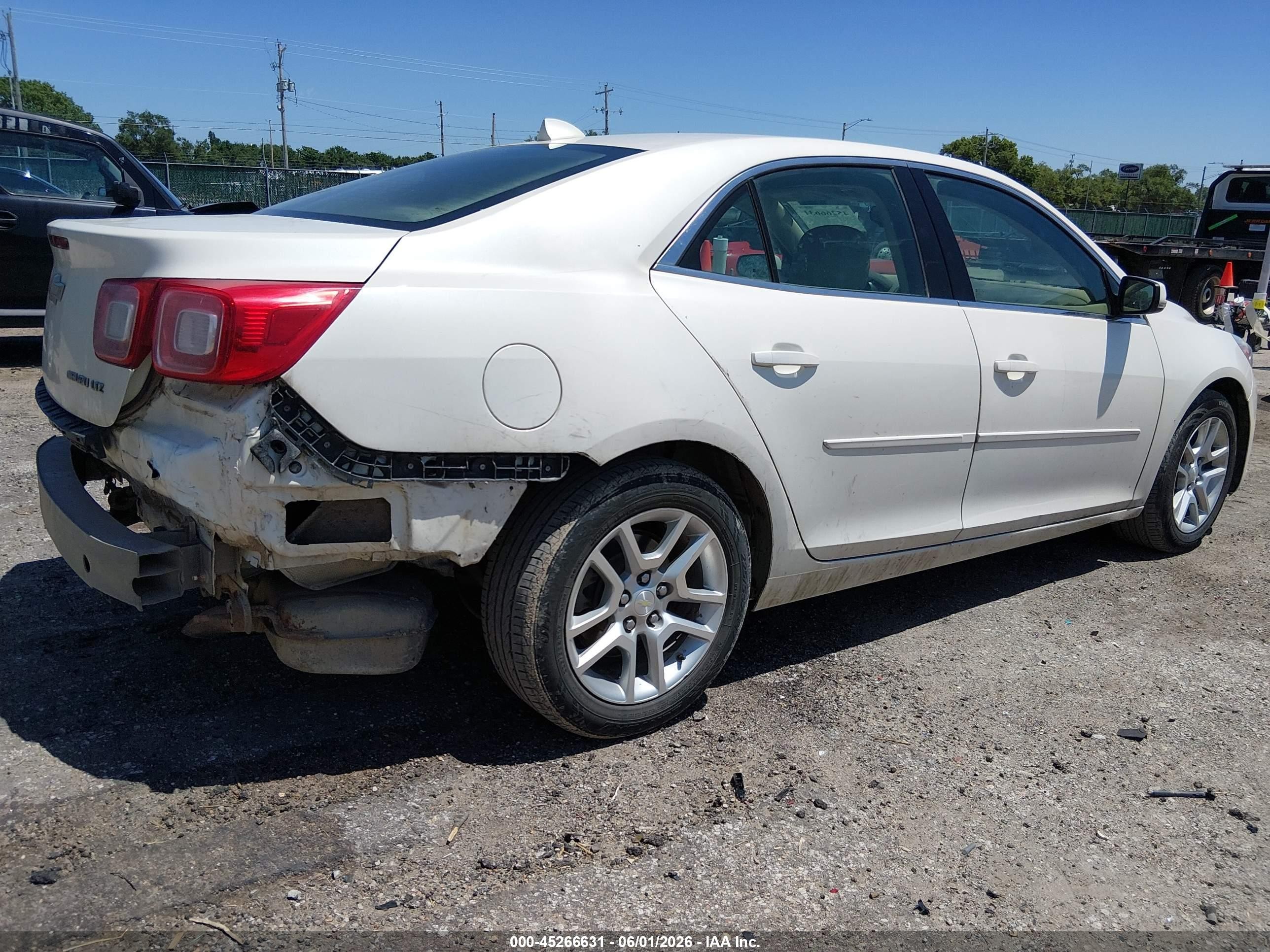 2013 Chevrolet Malibu 1lt White vin: 1G11C5SA0DF350948