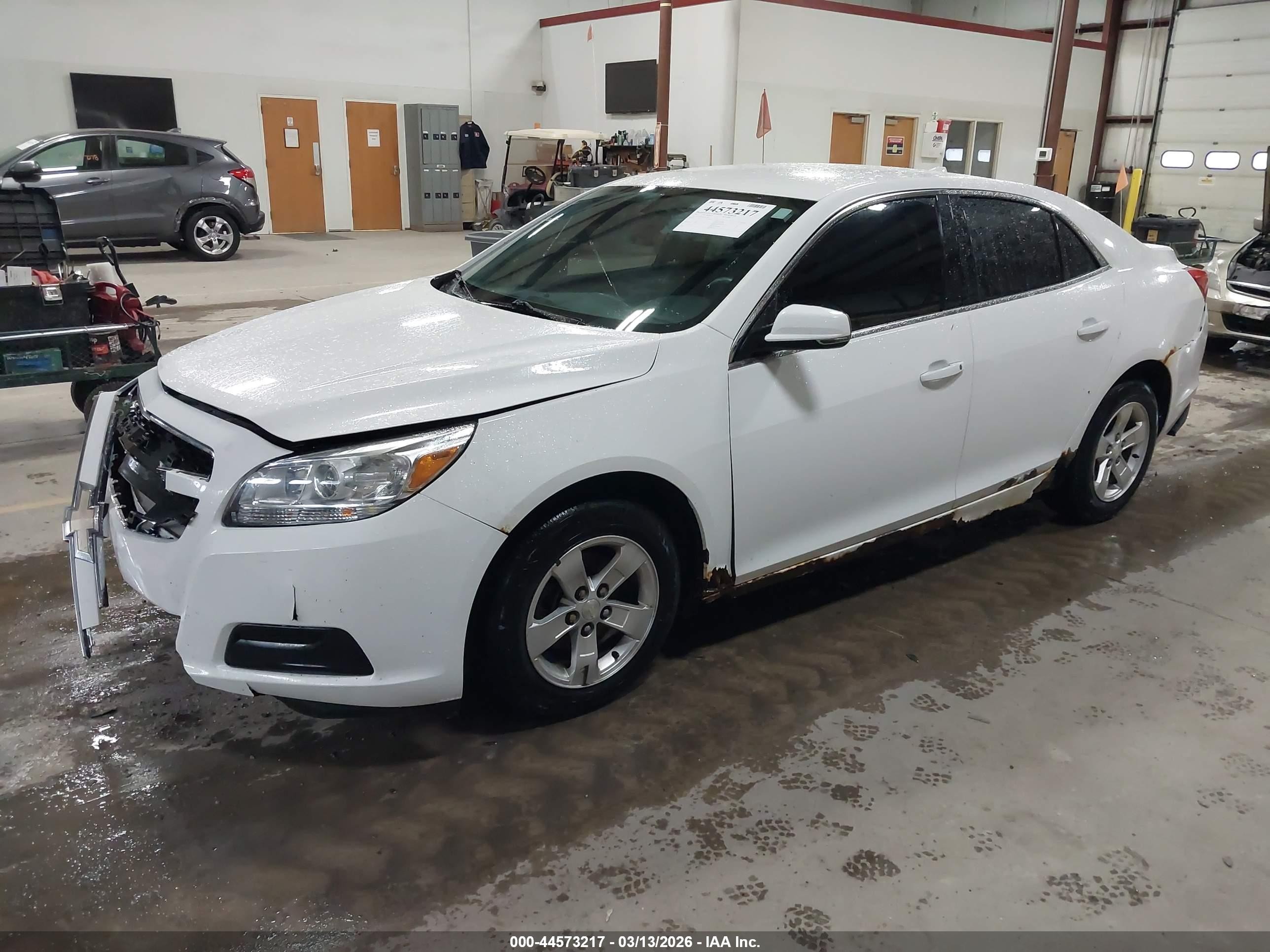 2013 Chevrolet Malibu 1lt White vin: 1G11C5SA1DF125194