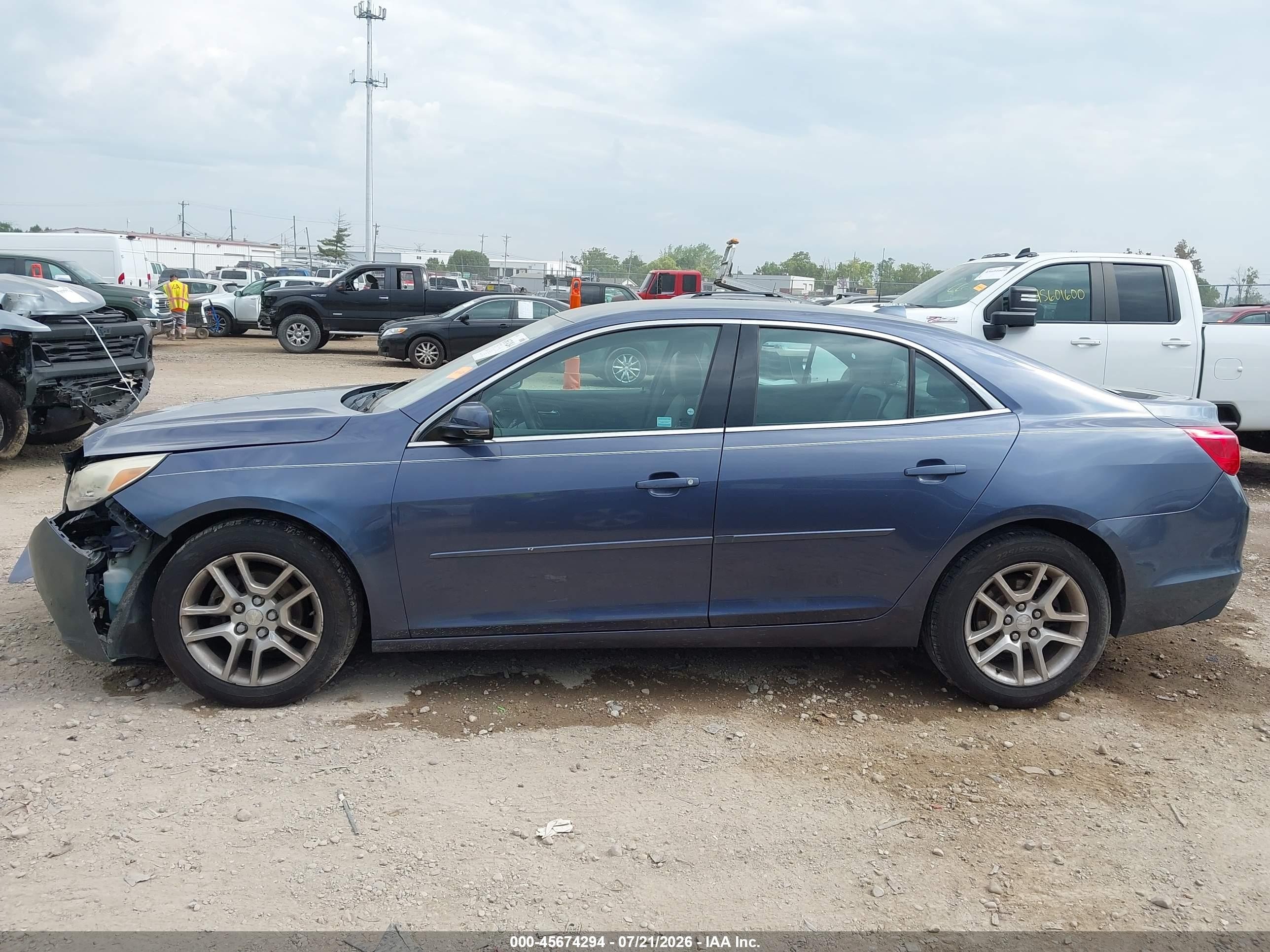 2013 Chevrolet Malibu 1lt Navy vin: 1G11C5SA1DF297080