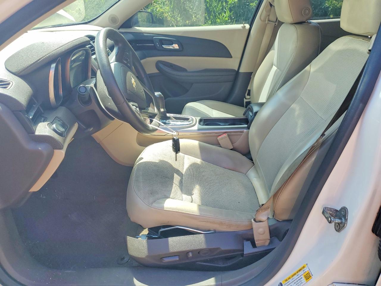 2013 Chevrolet Malibu 1lt White vin: 1G11C5SA1DF354460