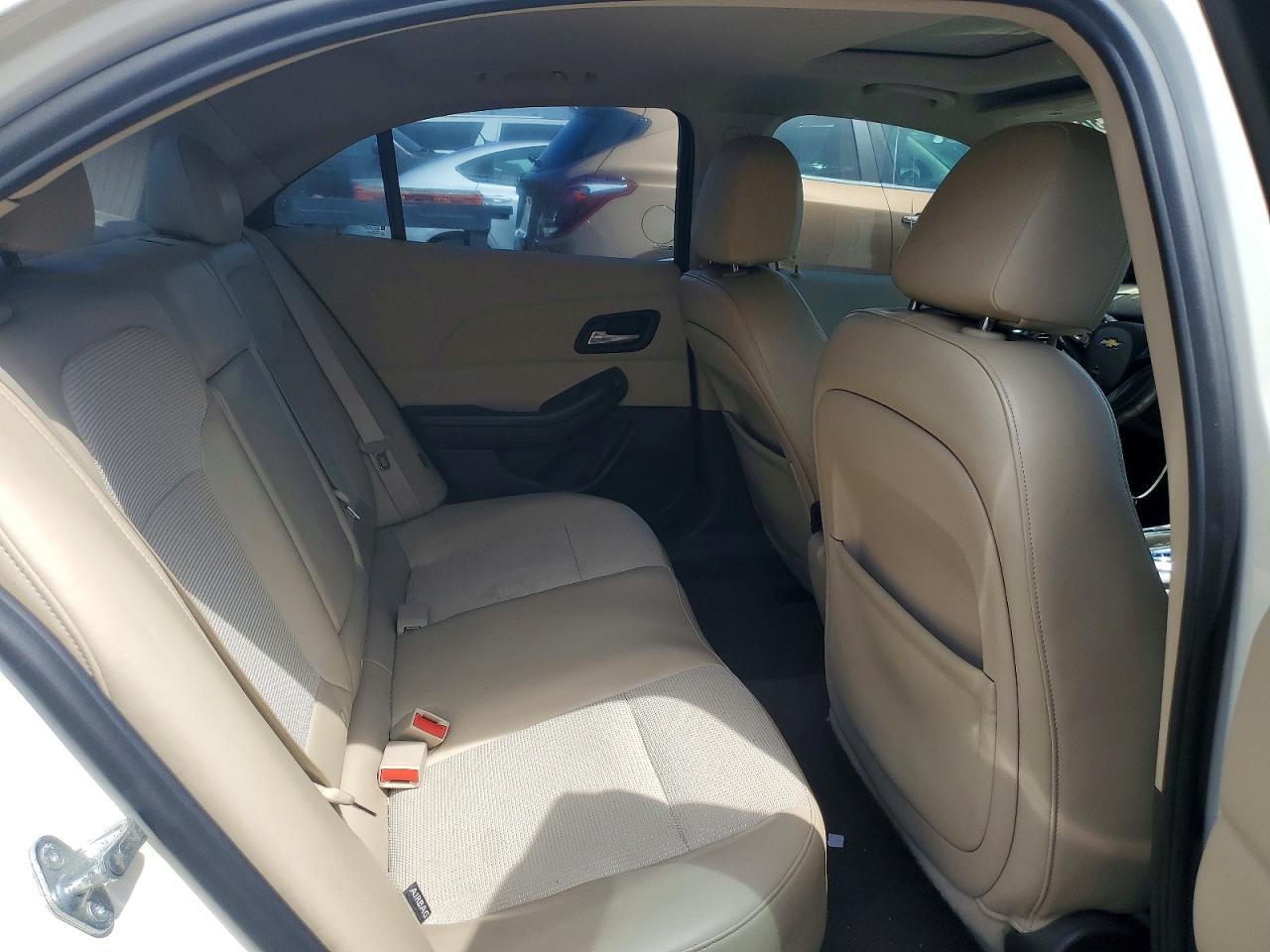 2013 Chevrolet Malibu 1lt White vin: 1G11C5SA1DF354460