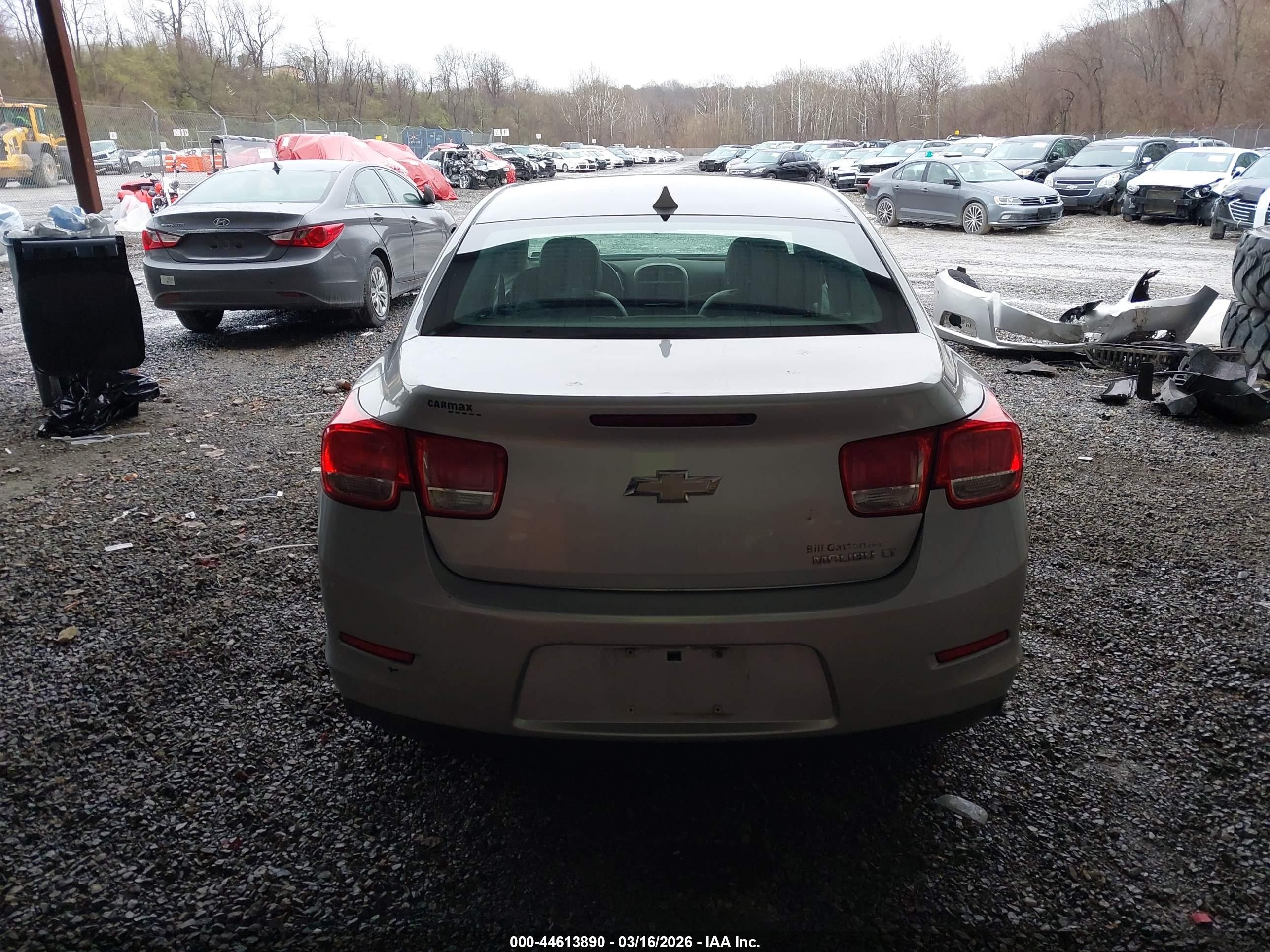 2013 Chevrolet Malibu 1lt Silver vin: 1G11C5SA2DF238412