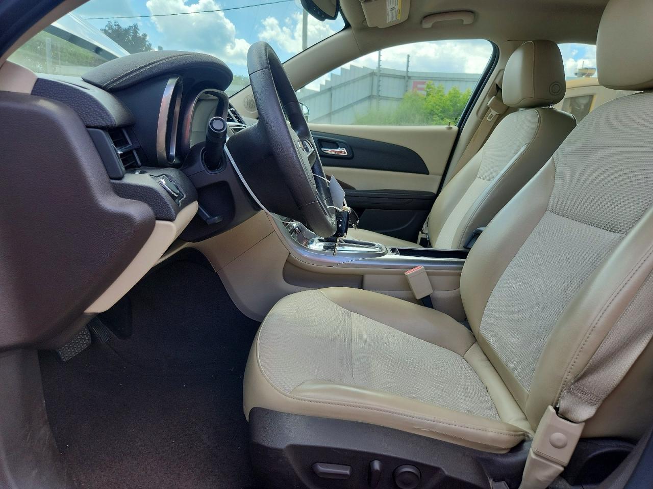 2013 Chevrolet Malibu 1lt Cream vin: 1G11C5SA2DF330751