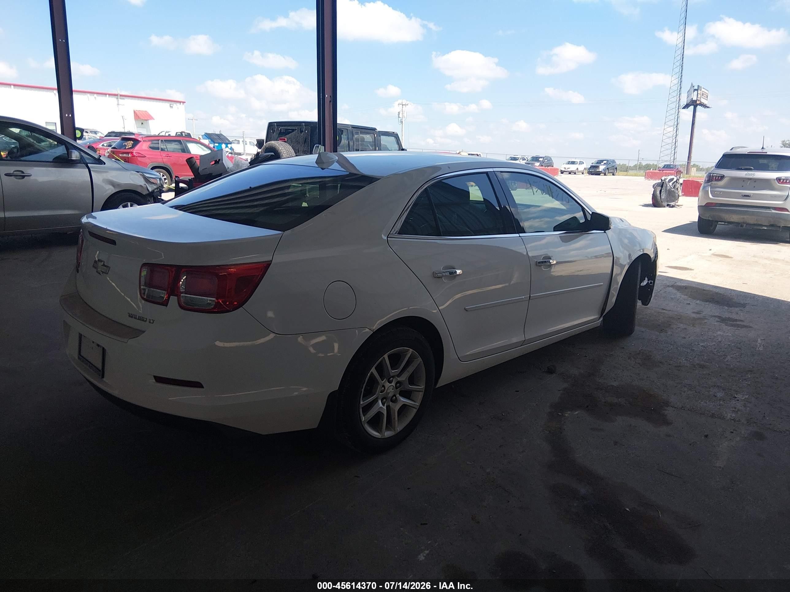 2013 Chevrolet Malibu 1lt White vin: 1G11C5SA3DF122345
