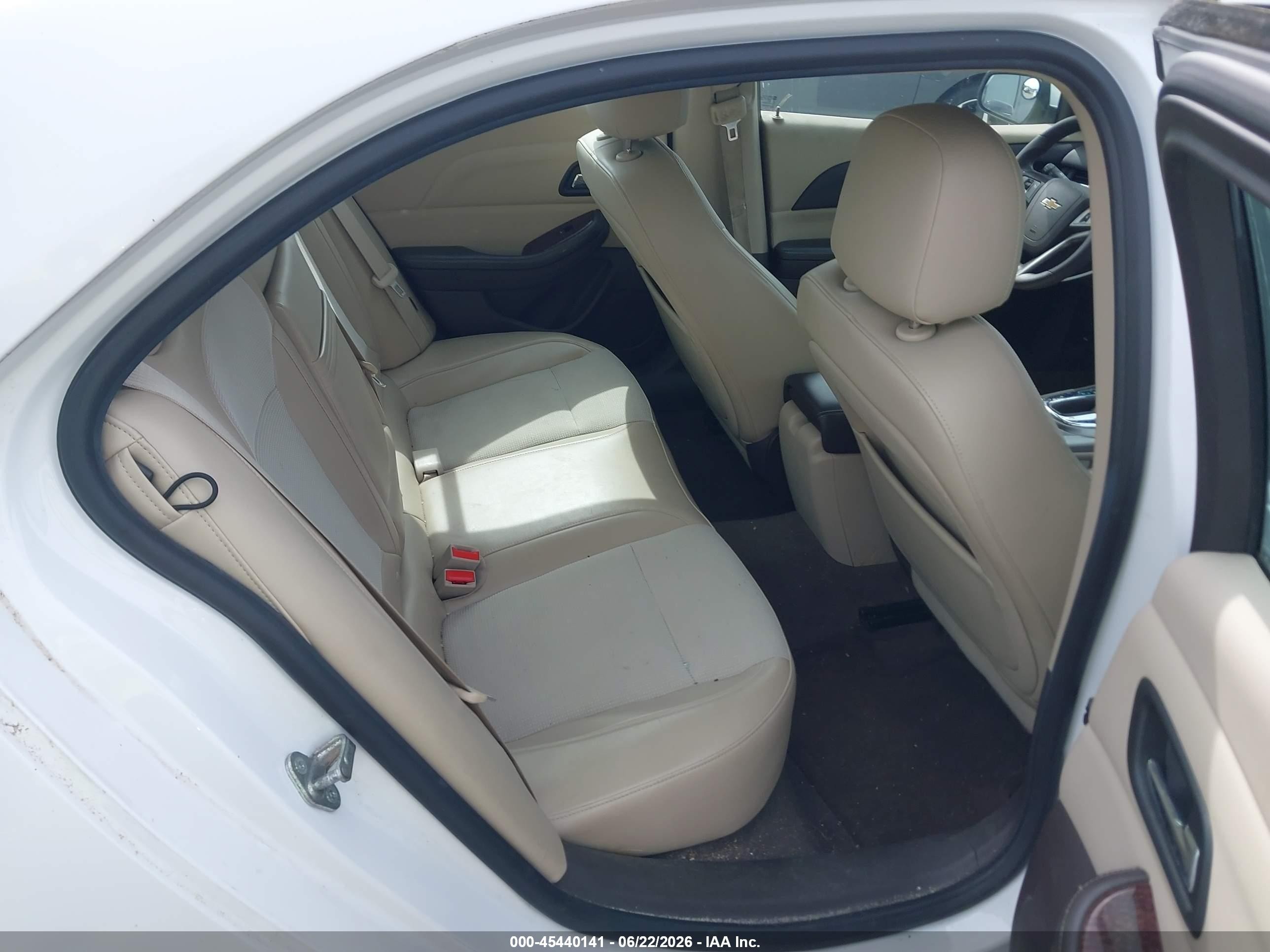 2013 Chevrolet Malibu 1lt White vin: 1G11C5SA3DF243294