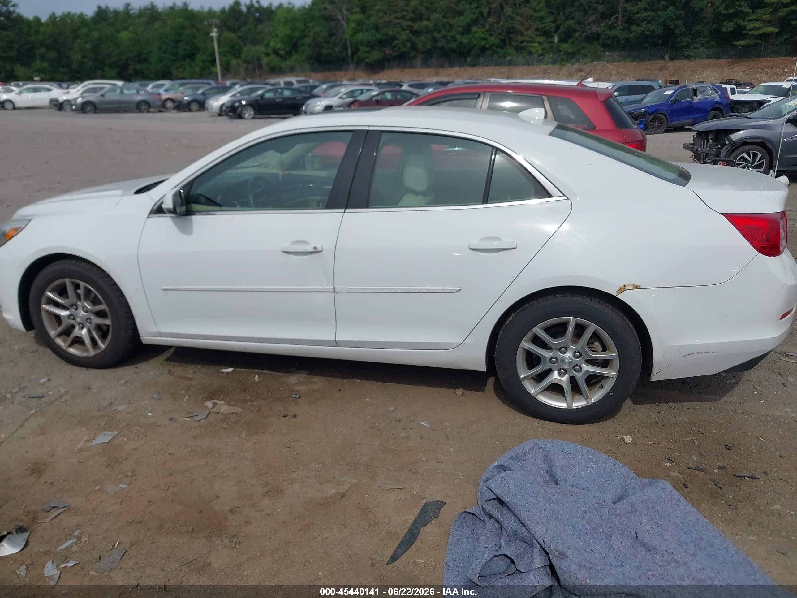 2013 Chevrolet Malibu 1lt White vin: 1G11C5SA3DF243294