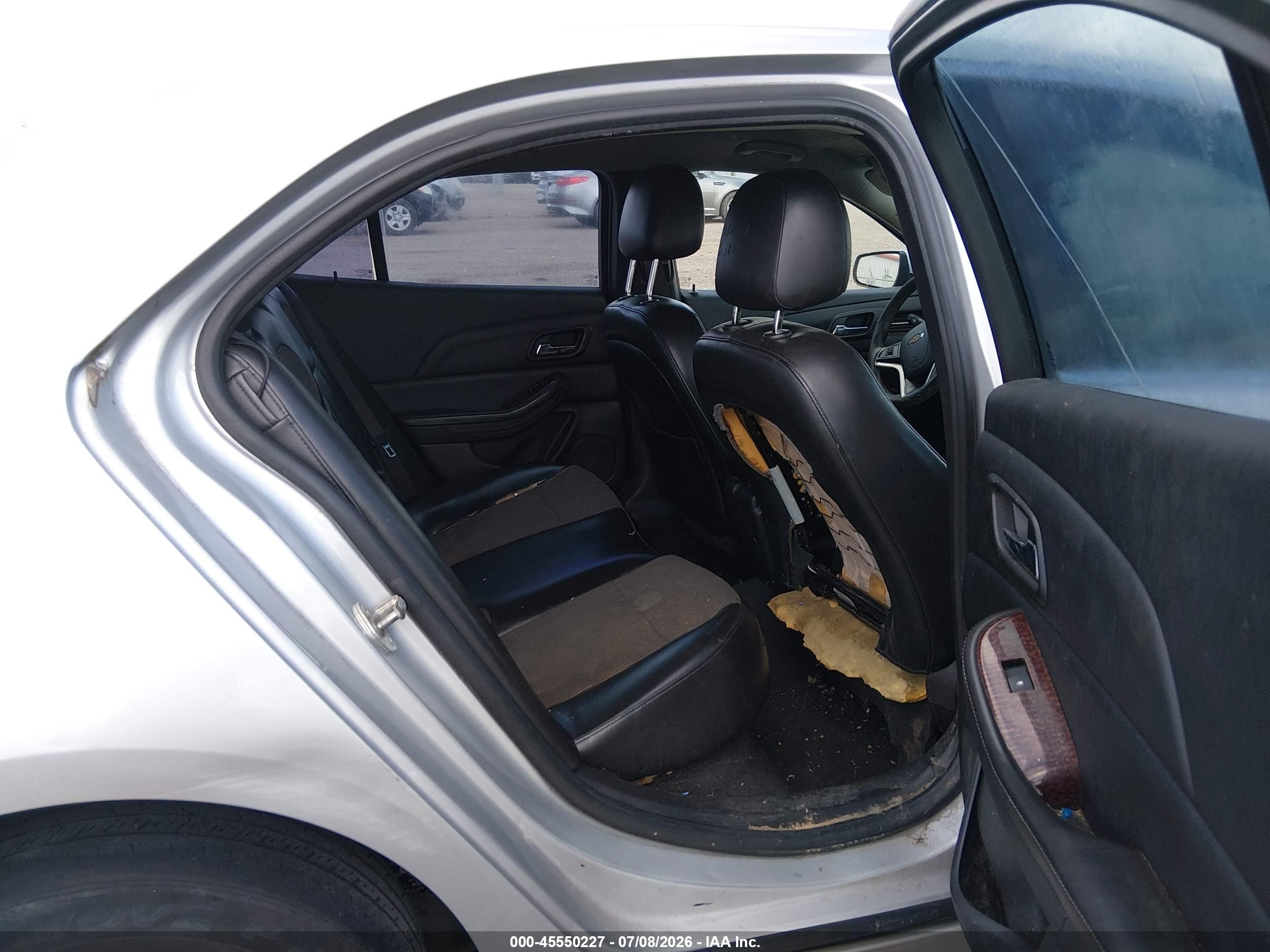 2013 Chevrolet Malibu 1lt Серебряный vin: 1G11C5SA3DF249421
