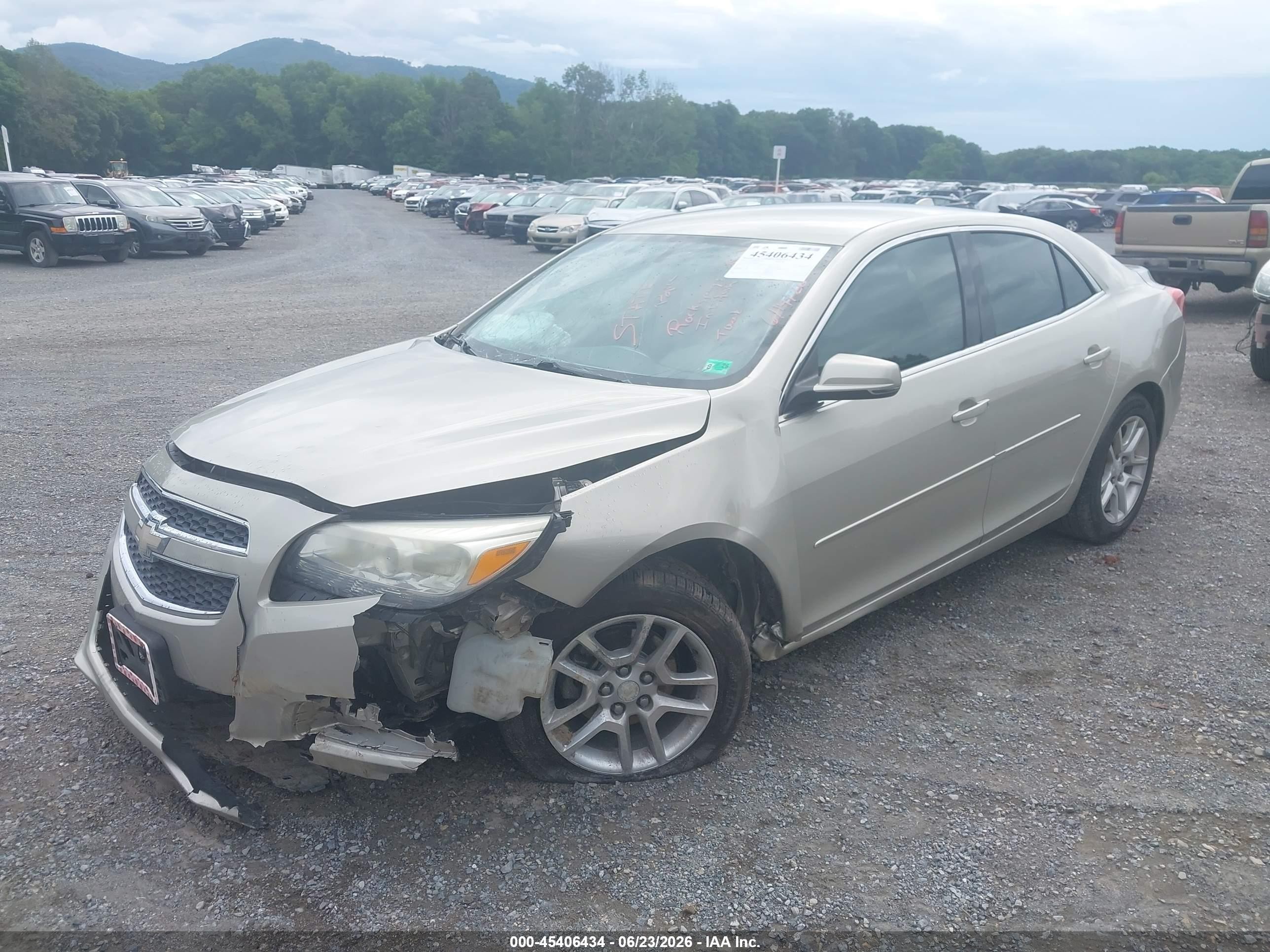 2013 Chevrolet Malibu 1lt Gold vin: 1G11C5SA3DF339569