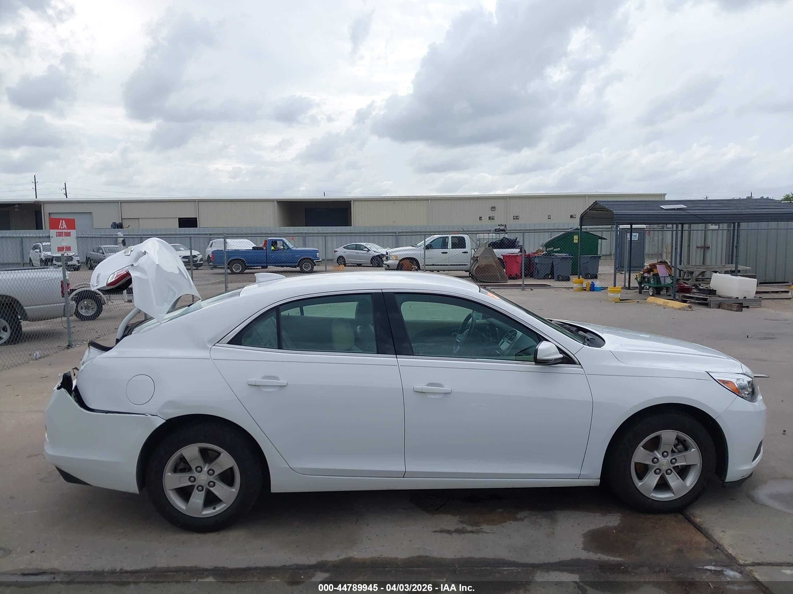 2016 Chevrolet Malibu Limited Lt Белый vin: 1G11C5SA3GF112158