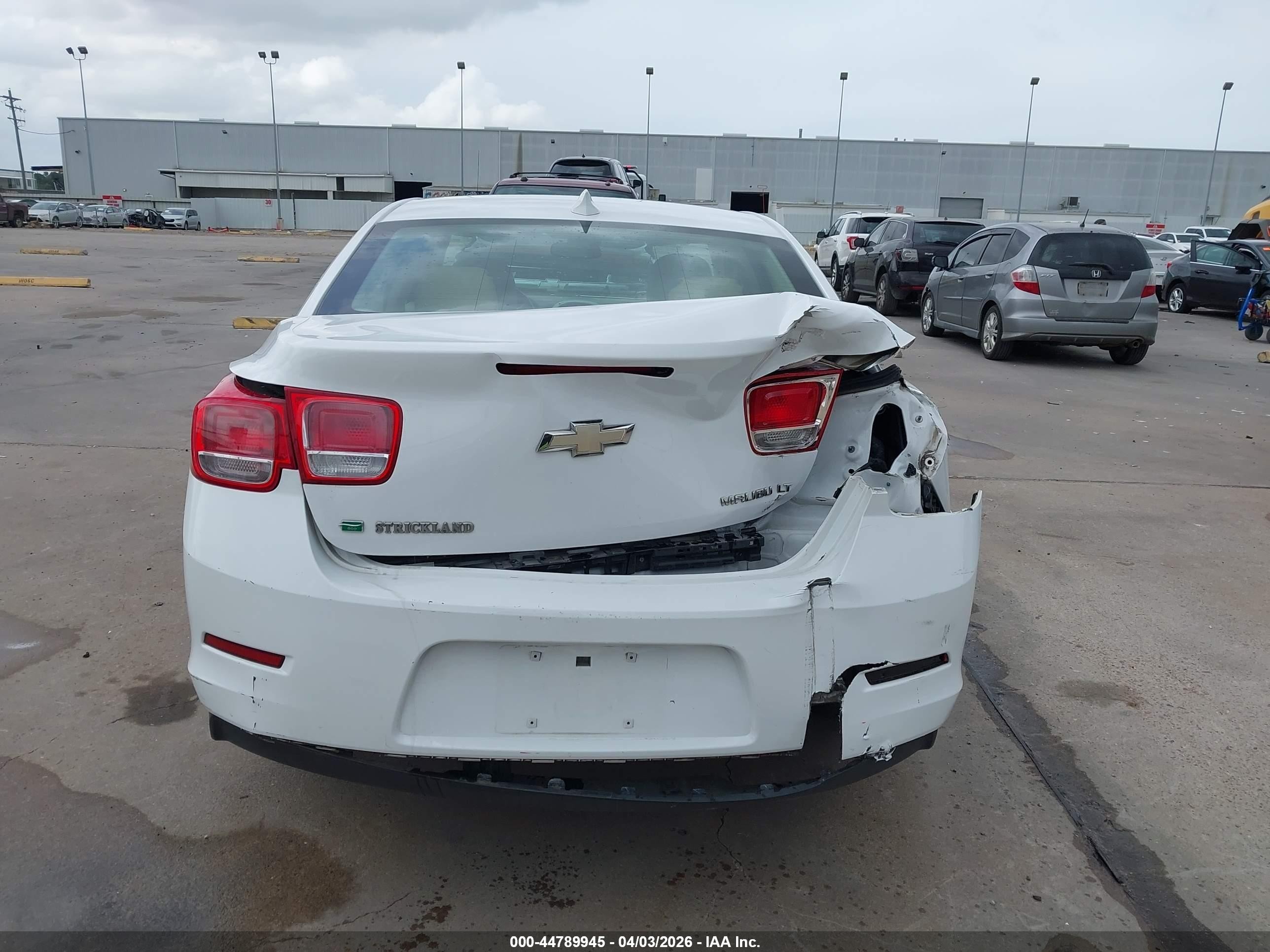 2016 Chevrolet Malibu Limited Lt Белый vin: 1G11C5SA3GF112158