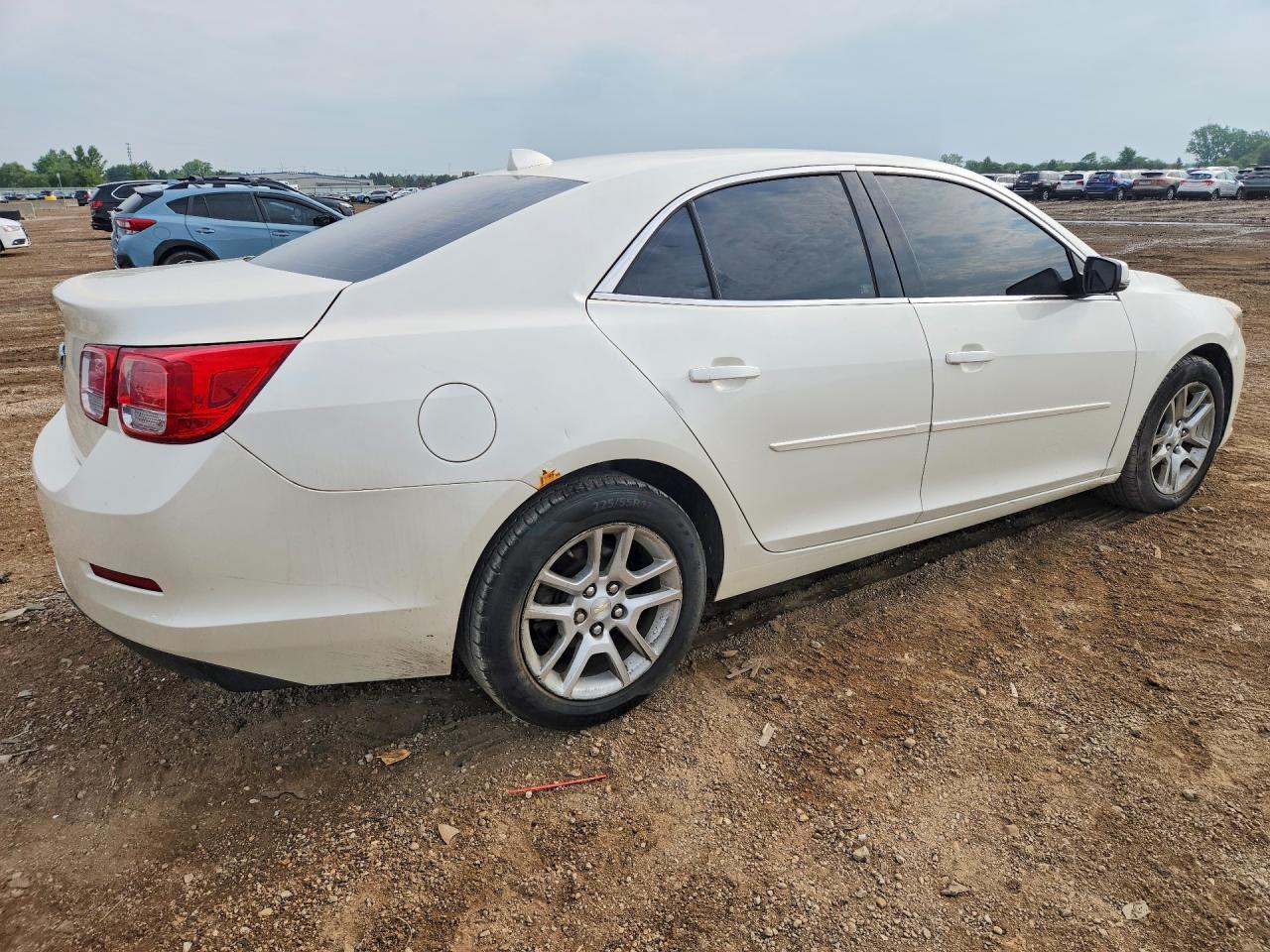 2013 Chevrolet Malibu 1lt White vin: 1G11C5SA4DF357305