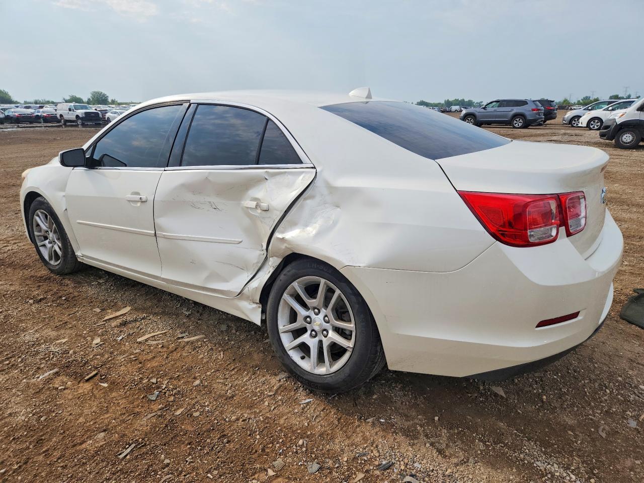 2013 Chevrolet Malibu 1lt White vin: 1G11C5SA4DF357305