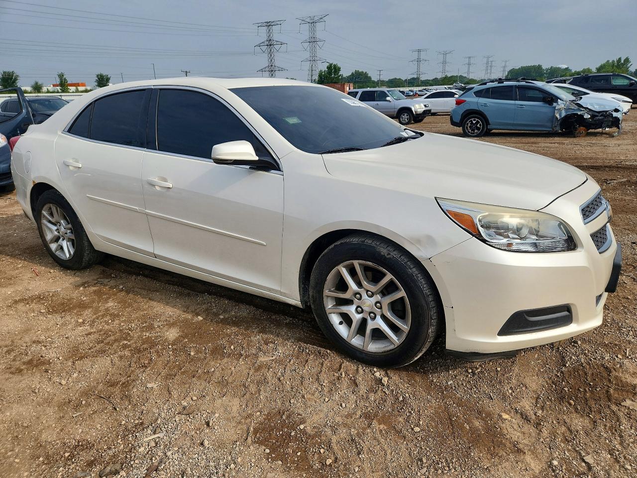 2013 Chevrolet Malibu 1lt White vin: 1G11C5SA4DF357305