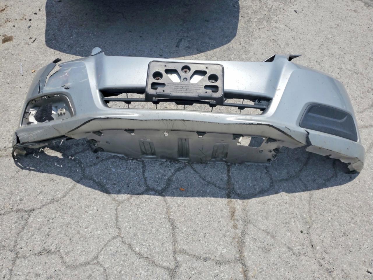 2013 Chevrolet Malibu 1lt Серебряный vin: 1G11C5SA4DU109647