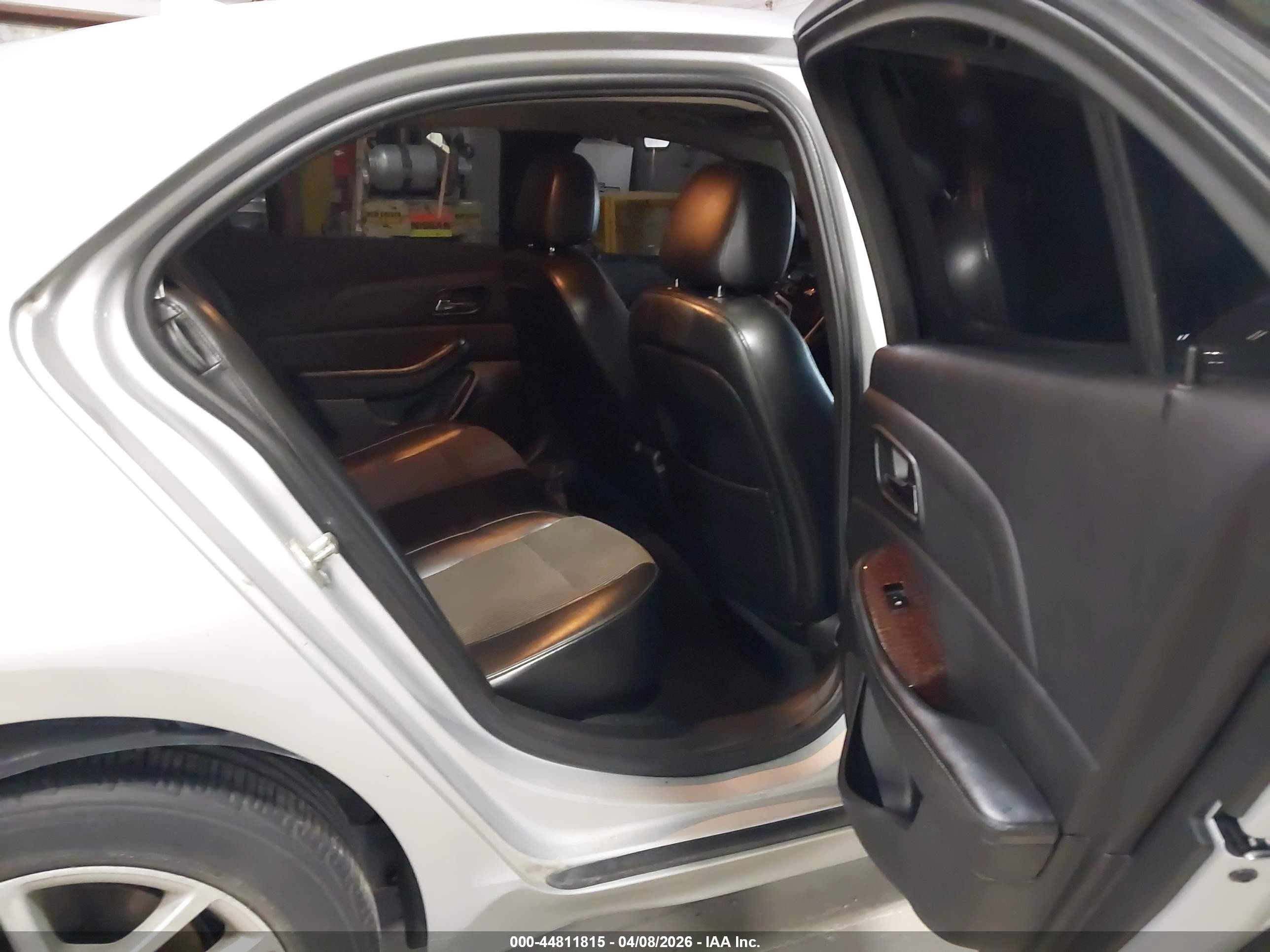 2013 Chevrolet Malibu 1lt Silver vin: 1G11C5SA5DF122010