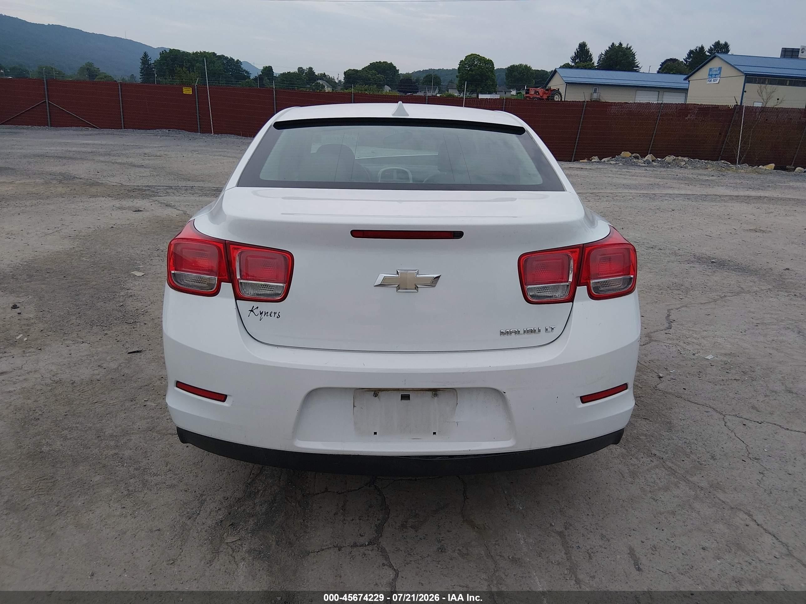 2013 Chevrolet Malibu 1lt White vin: 1G11C5SA5DF200155