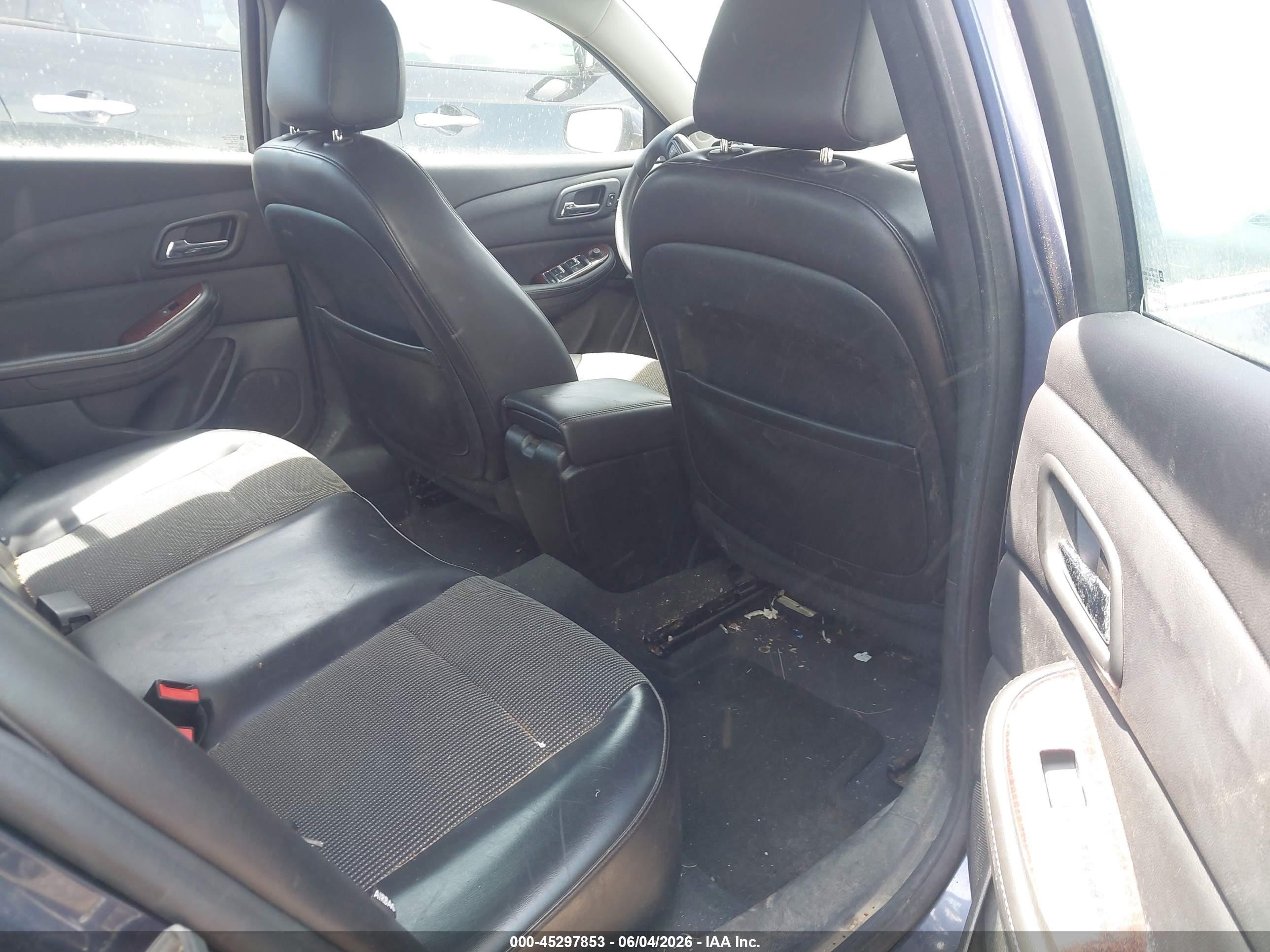 2013 Chevrolet Malibu 1lt Серый vin: 1G11C5SA5DF327827