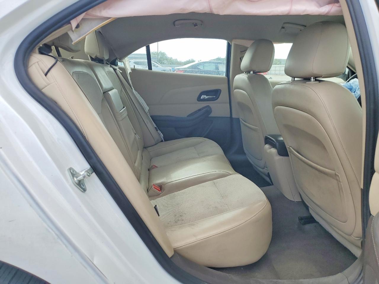 2013 Chevrolet Malibu 1lt White vin: 1G11C5SA6DF130875