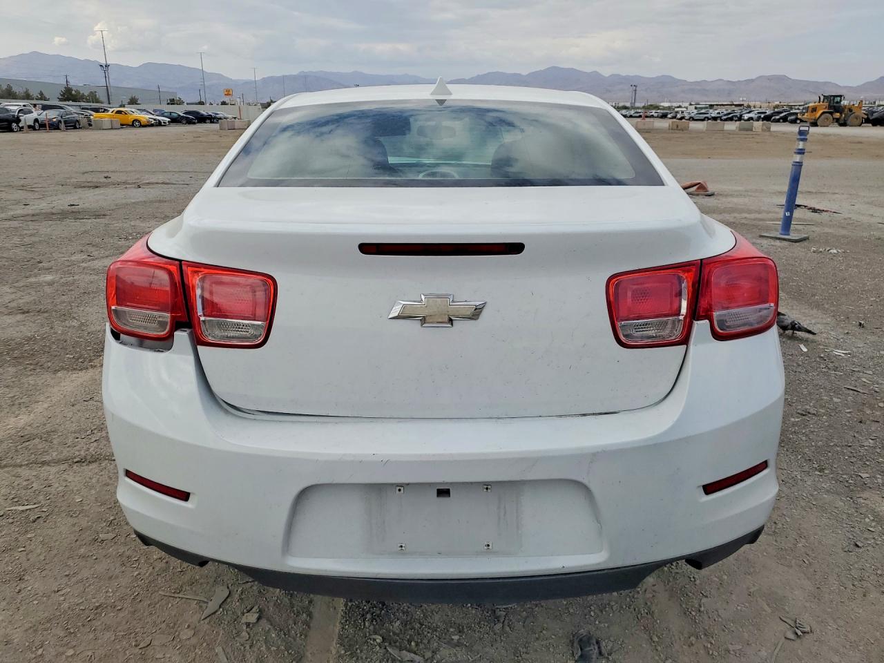 2013 Chevrolet Malibu 1lt White vin: 1G11C5SA6DF130875