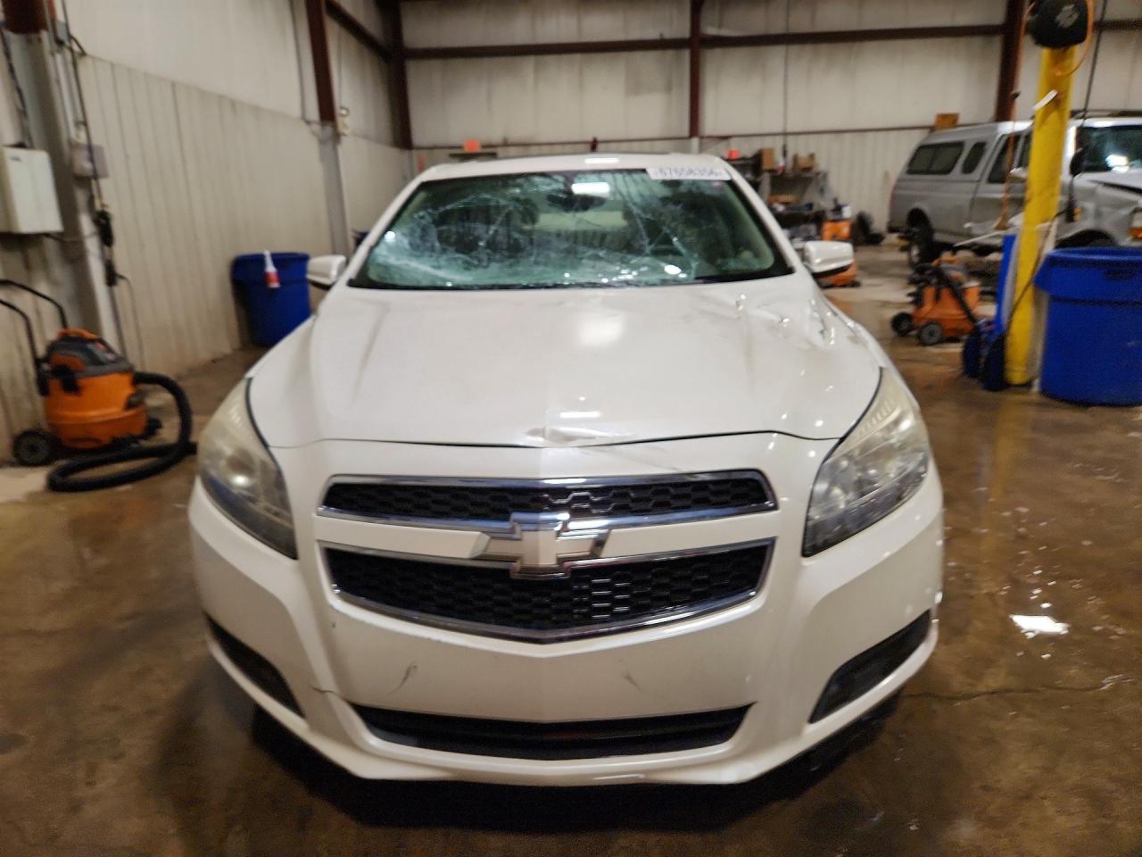 2013 Chevrolet Malibu 1lt White vin: 1G11C5SA6DF352882