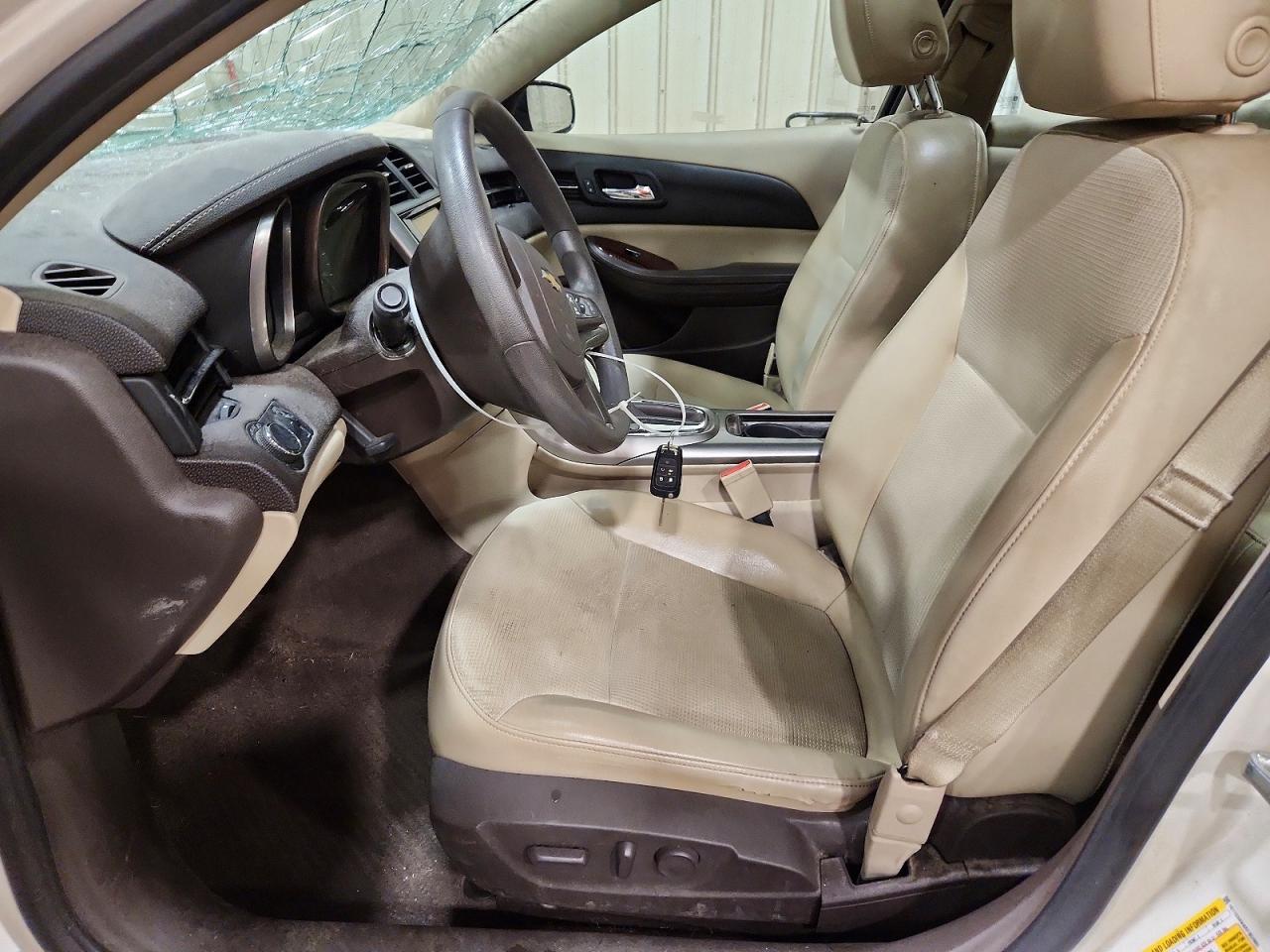 2013 Chevrolet Malibu 1lt White vin: 1G11C5SA6DF352882