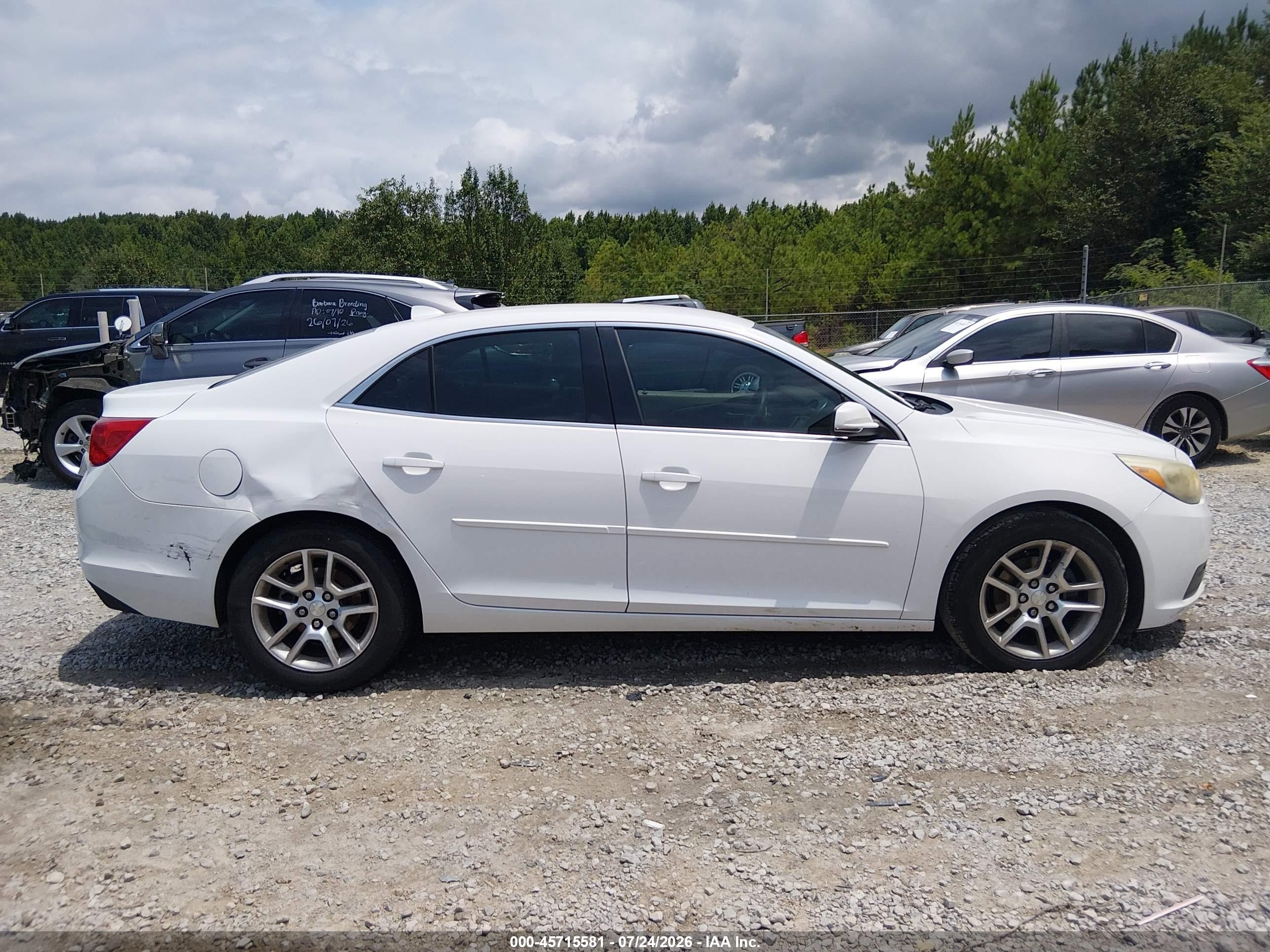 2013 Chevrolet Malibu 1lt White vin: 1G11C5SA7DF173637