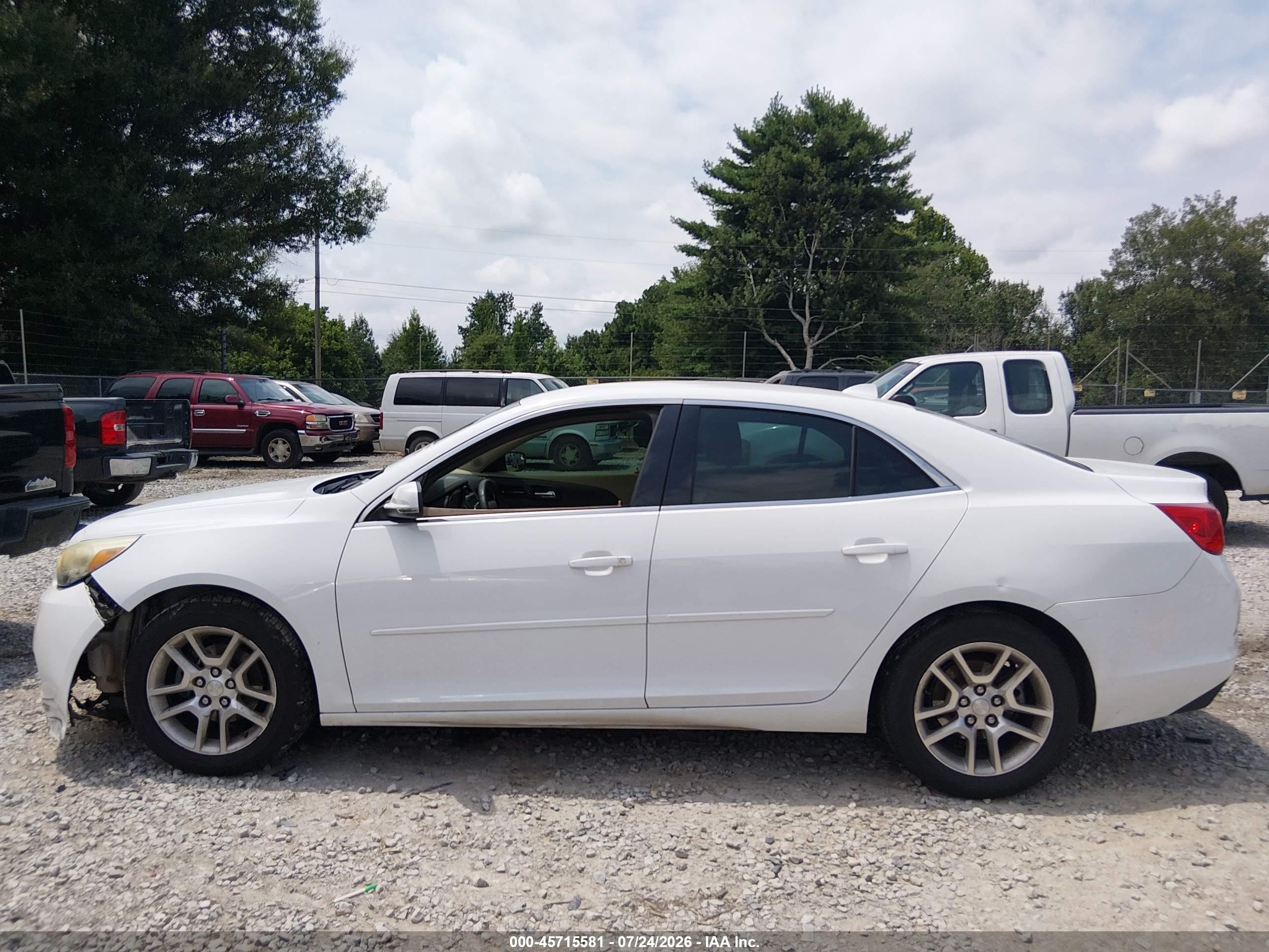 2013 Chevrolet Malibu 1lt White vin: 1G11C5SA7DF173637