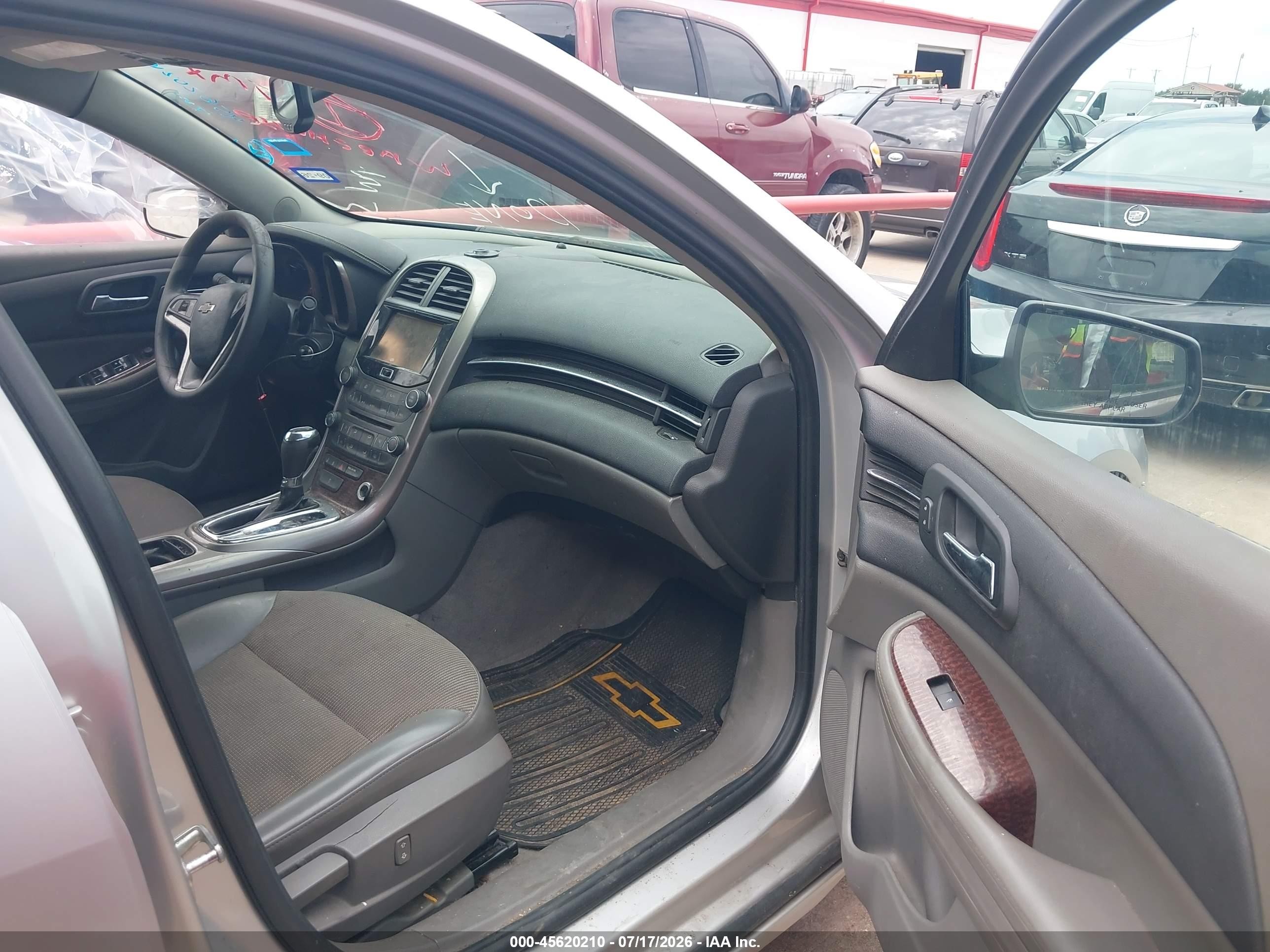 2013 Chevrolet Malibu 1lt Silver vin: 1G11C5SA8DF137861