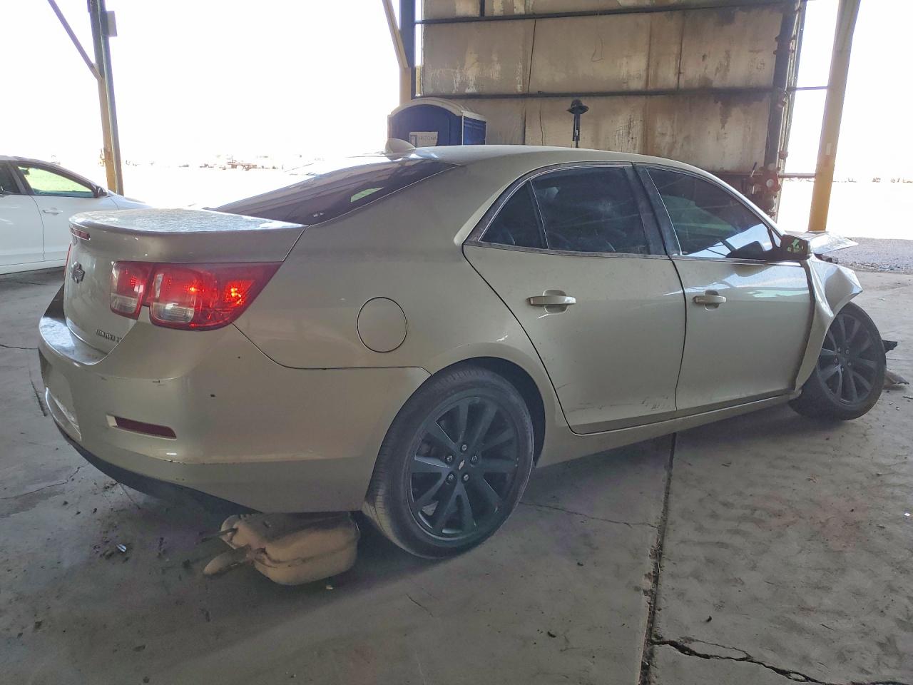 2013 Chevrolet Malibu 1lt Кремовый vin: 1G11C5SA8DF338904