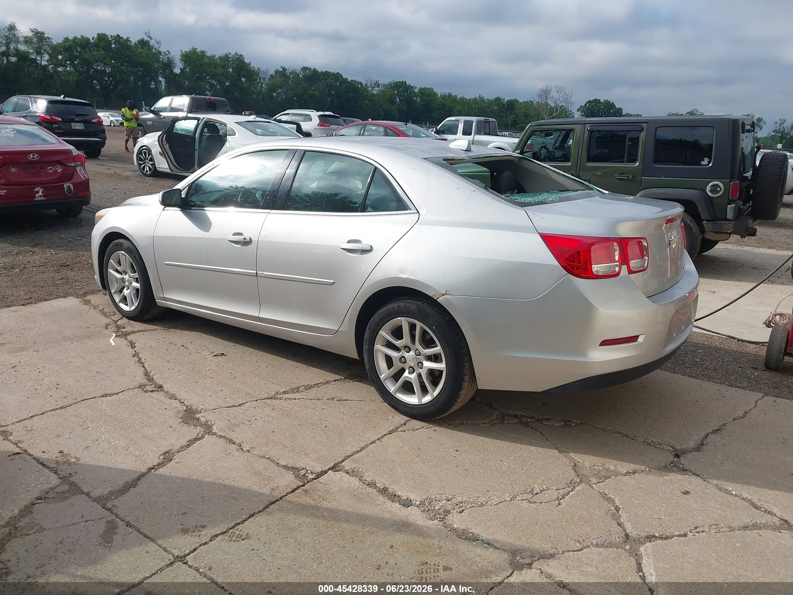 2013 Chevrolet Malibu 1lt Silver vin: 1G11C5SA8DF355010