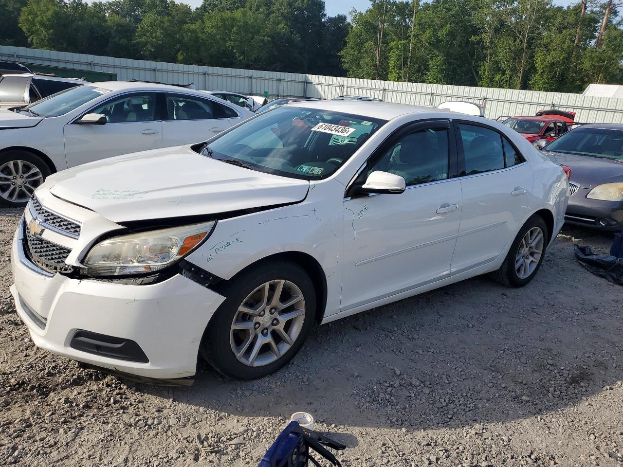 2013 Chevrolet Malibu 1lt White vin: 1G11C5SA9DF170965