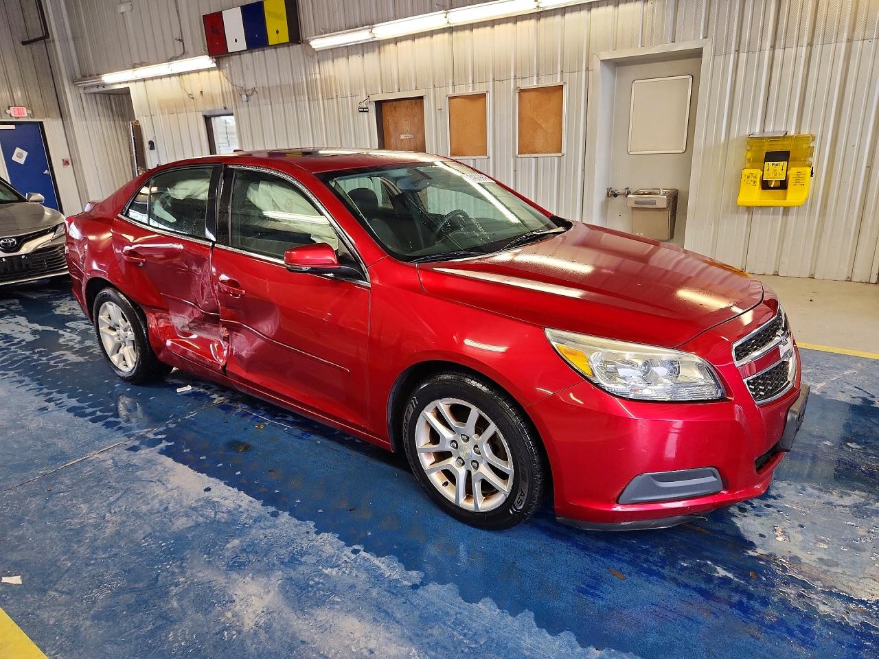 2013 Chevrolet Malibu 1lt Red vin: 1G11C5SA9DF355307