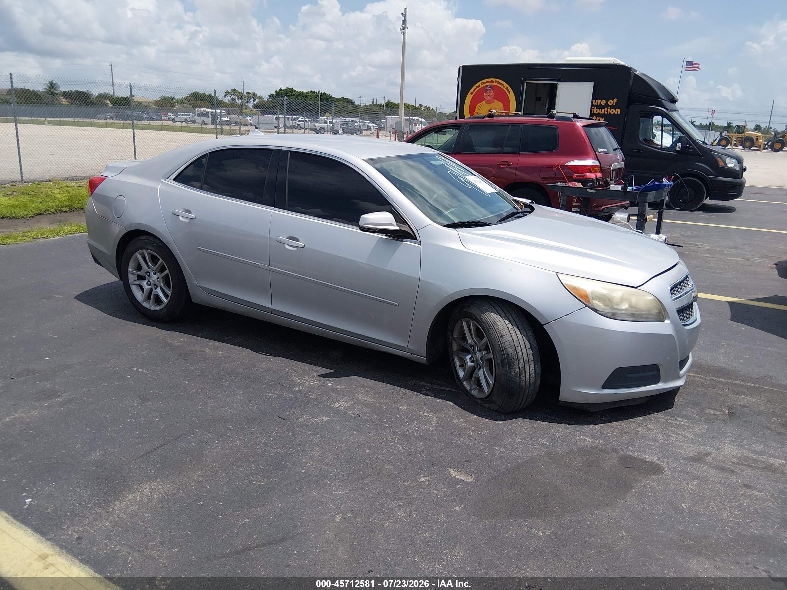 2013 Chevrolet Malibu 1lt Серебряный vin: 1G11C5SA9DF355792