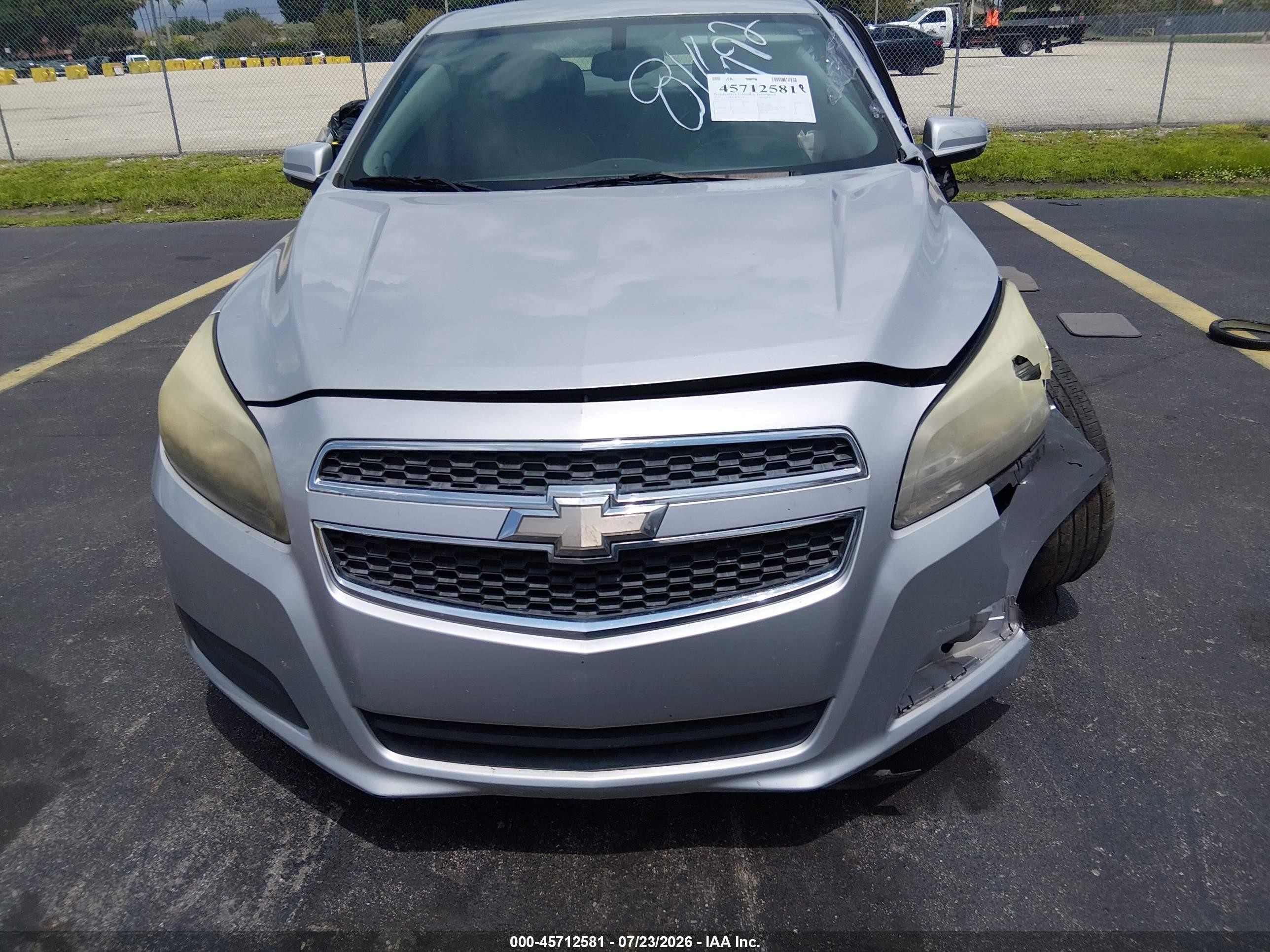 2013 Chevrolet Malibu 1lt Серебряный vin: 1G11C5SA9DF355792