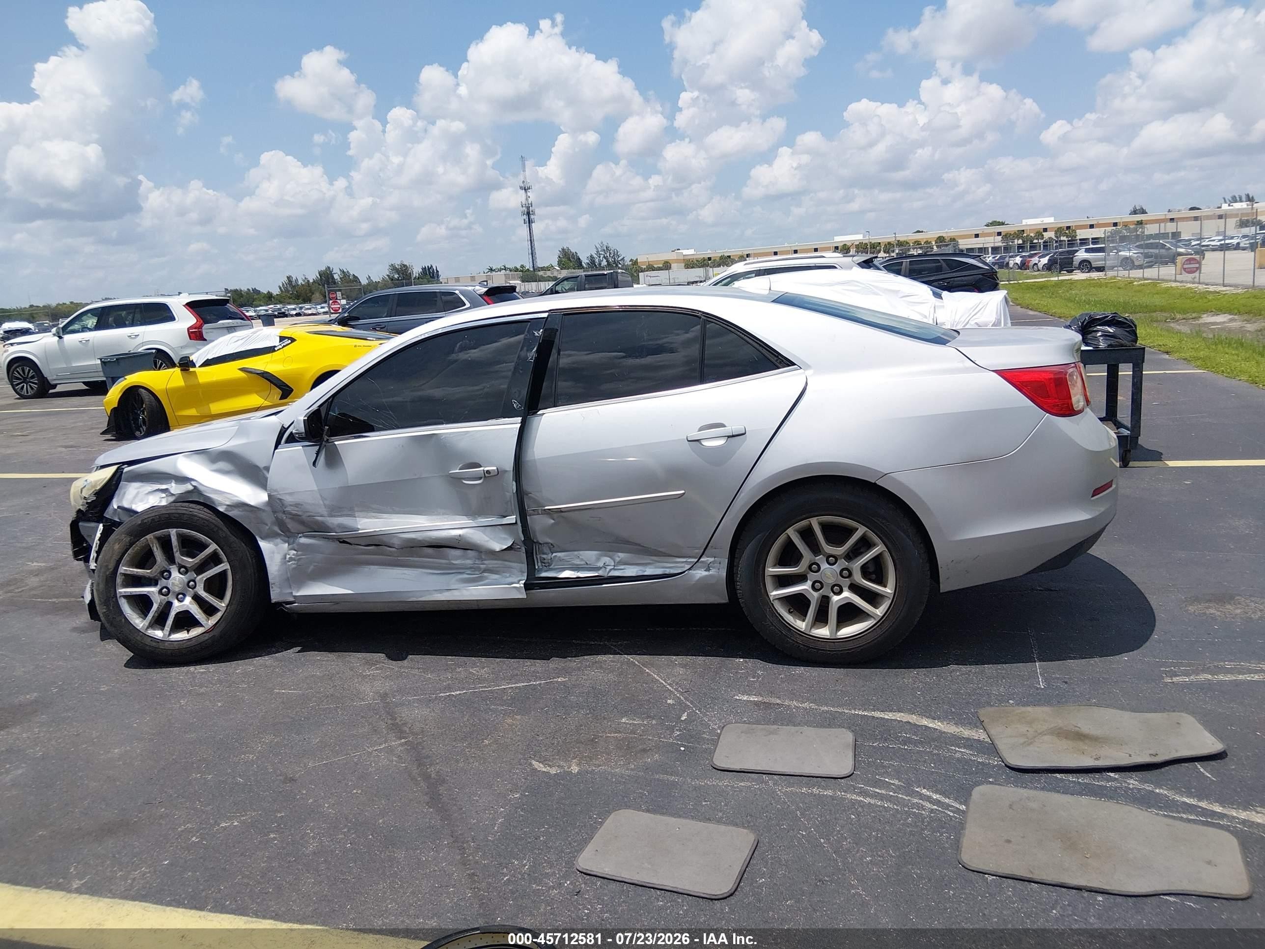 2013 Chevrolet Malibu 1lt Серебряный vin: 1G11C5SA9DF355792