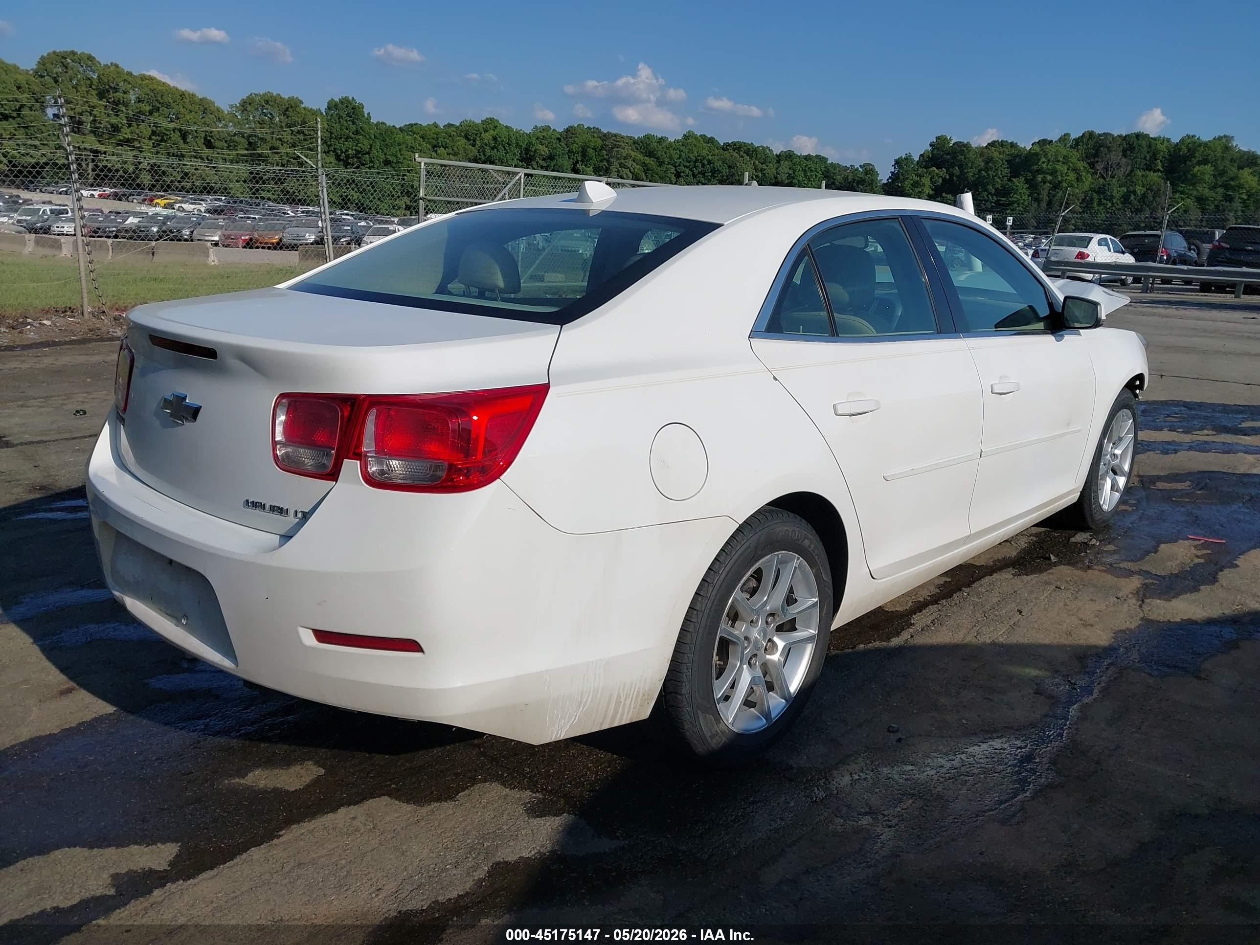 2013 Chevrolet Malibu 1lt White vin: 1G11C5SAXDF139448
