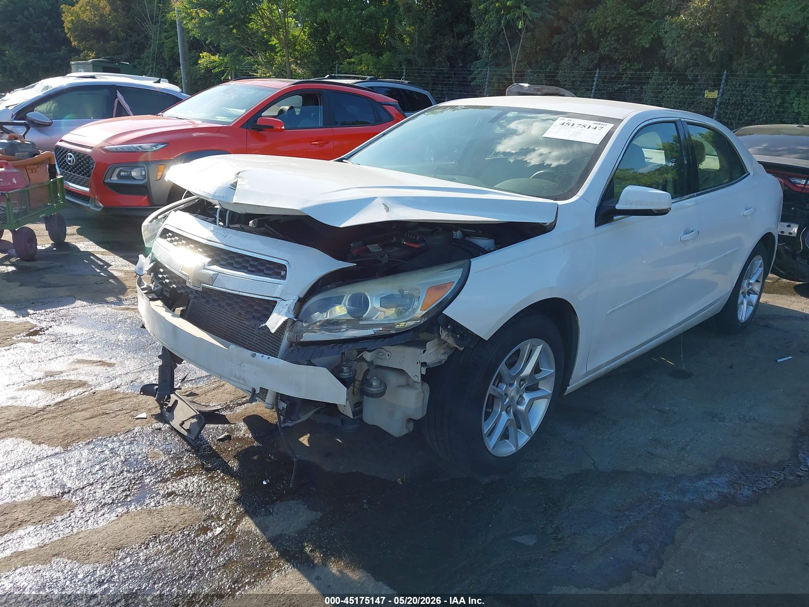 2013 Chevrolet Malibu 1lt White vin: 1G11C5SAXDF139448