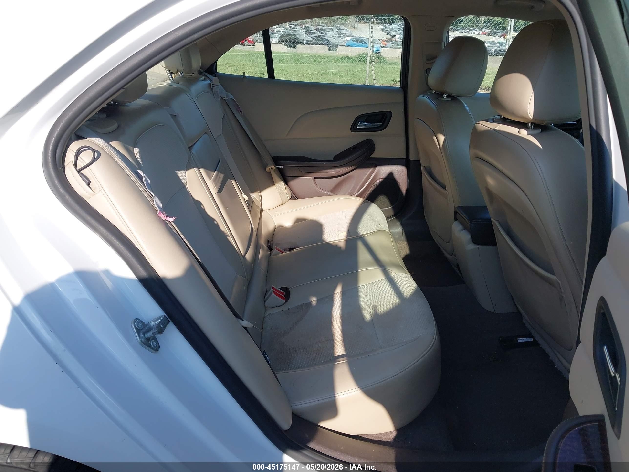 2013 Chevrolet Malibu 1lt White vin: 1G11C5SAXDF139448