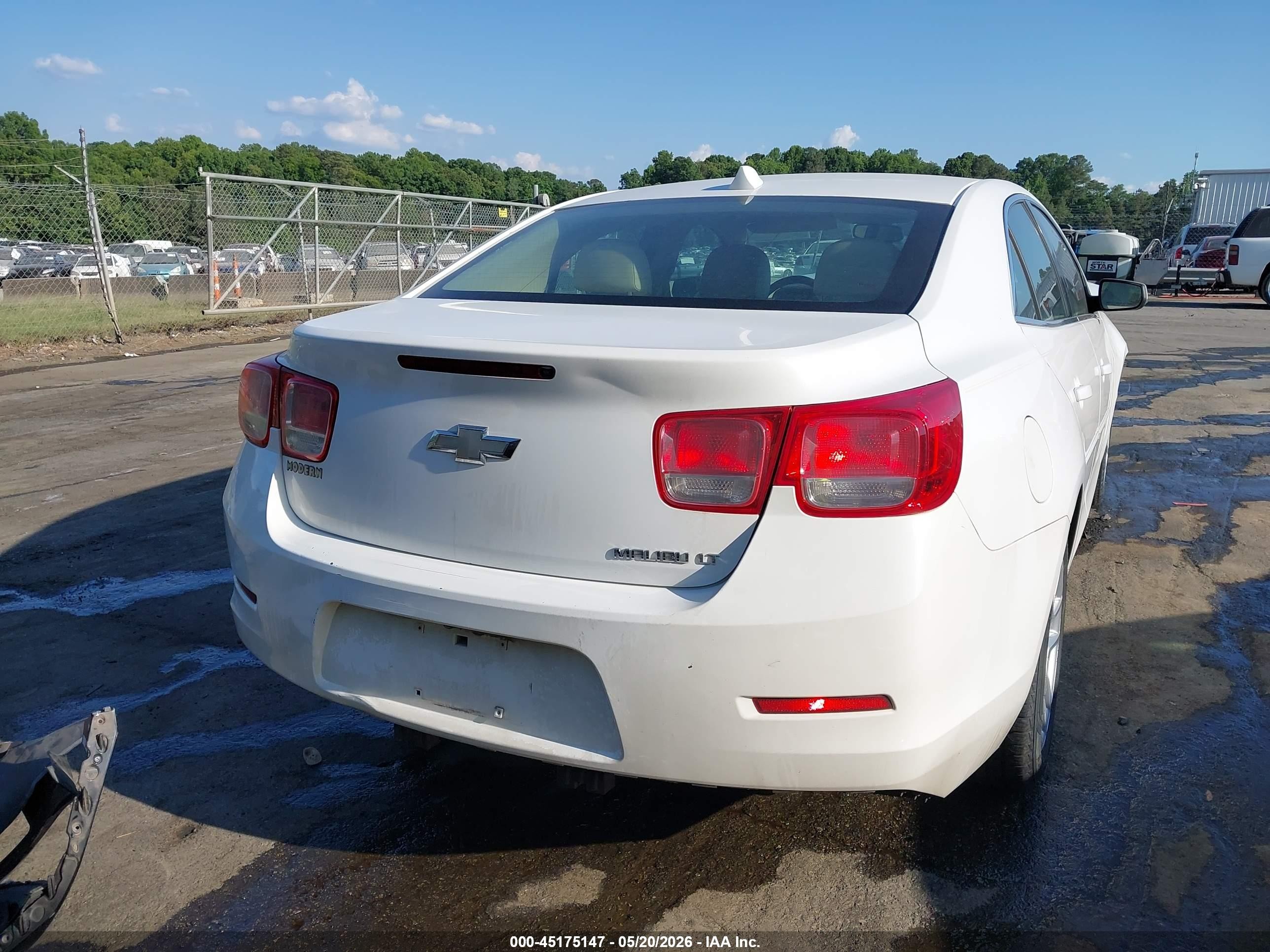 2013 Chevrolet Malibu 1lt White vin: 1G11C5SAXDF139448