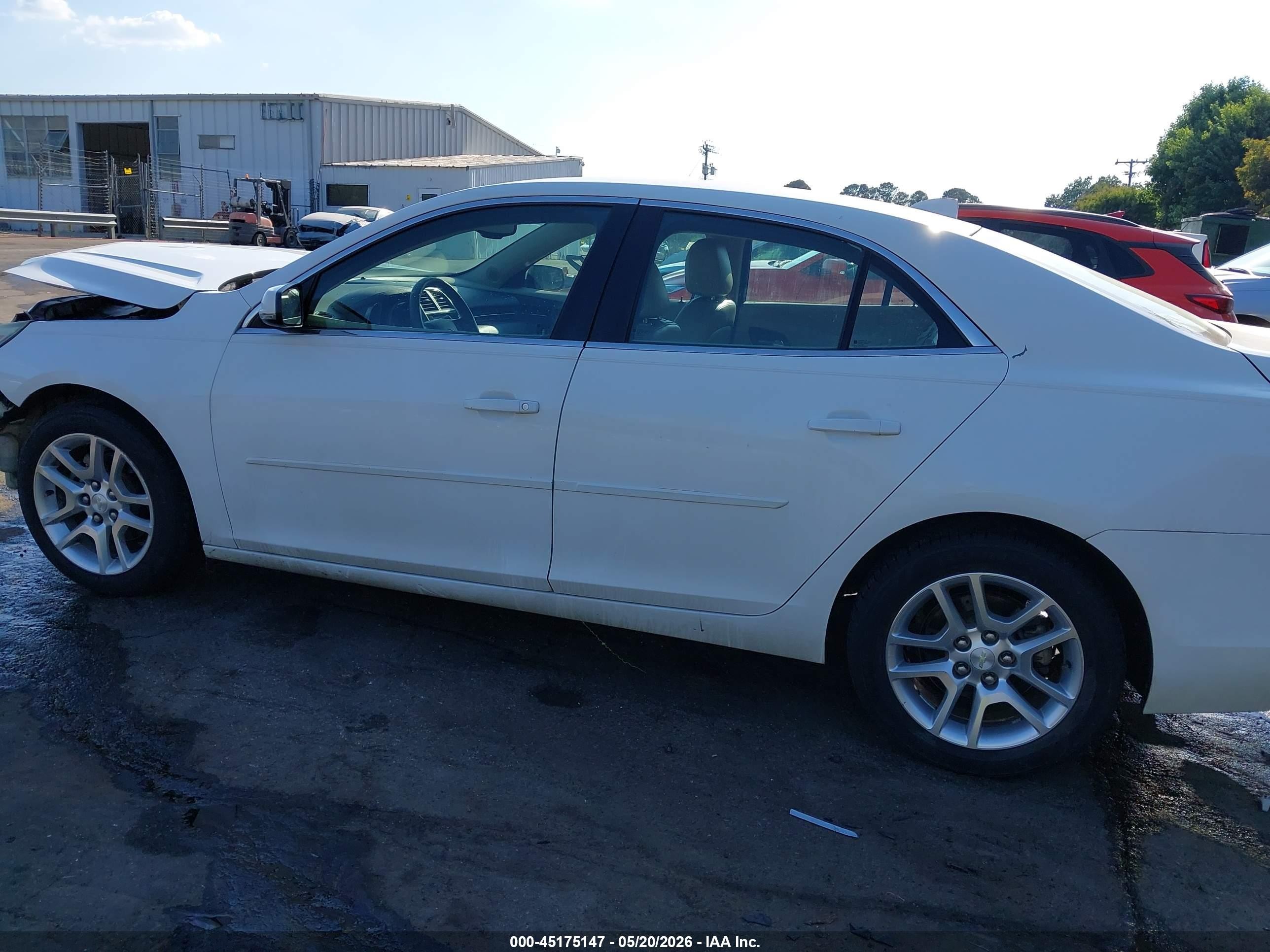 2013 Chevrolet Malibu 1lt White vin: 1G11C5SAXDF139448