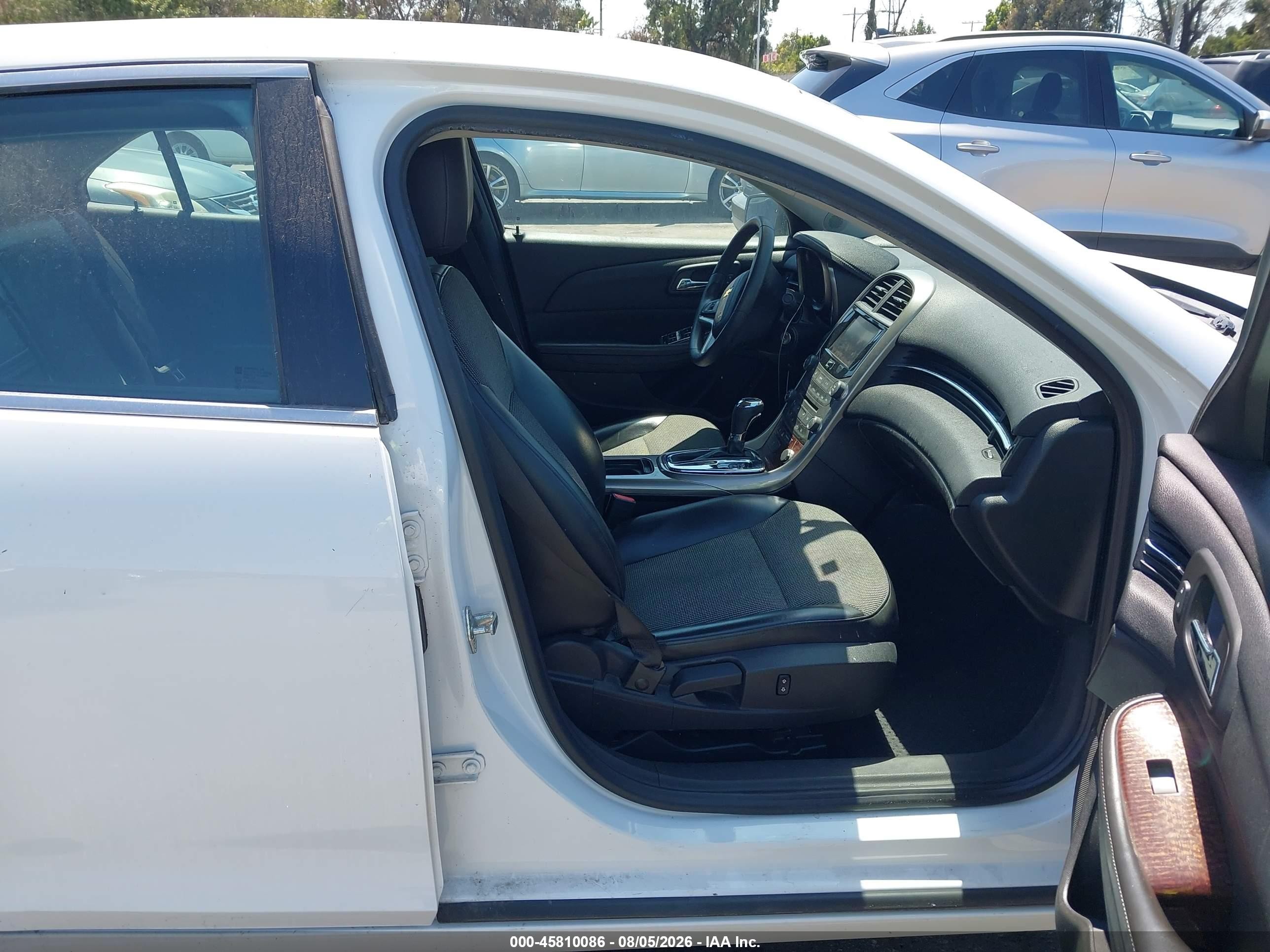 2013 Chevrolet Malibu 1lt White vin: 1G11C5SAXDF243325