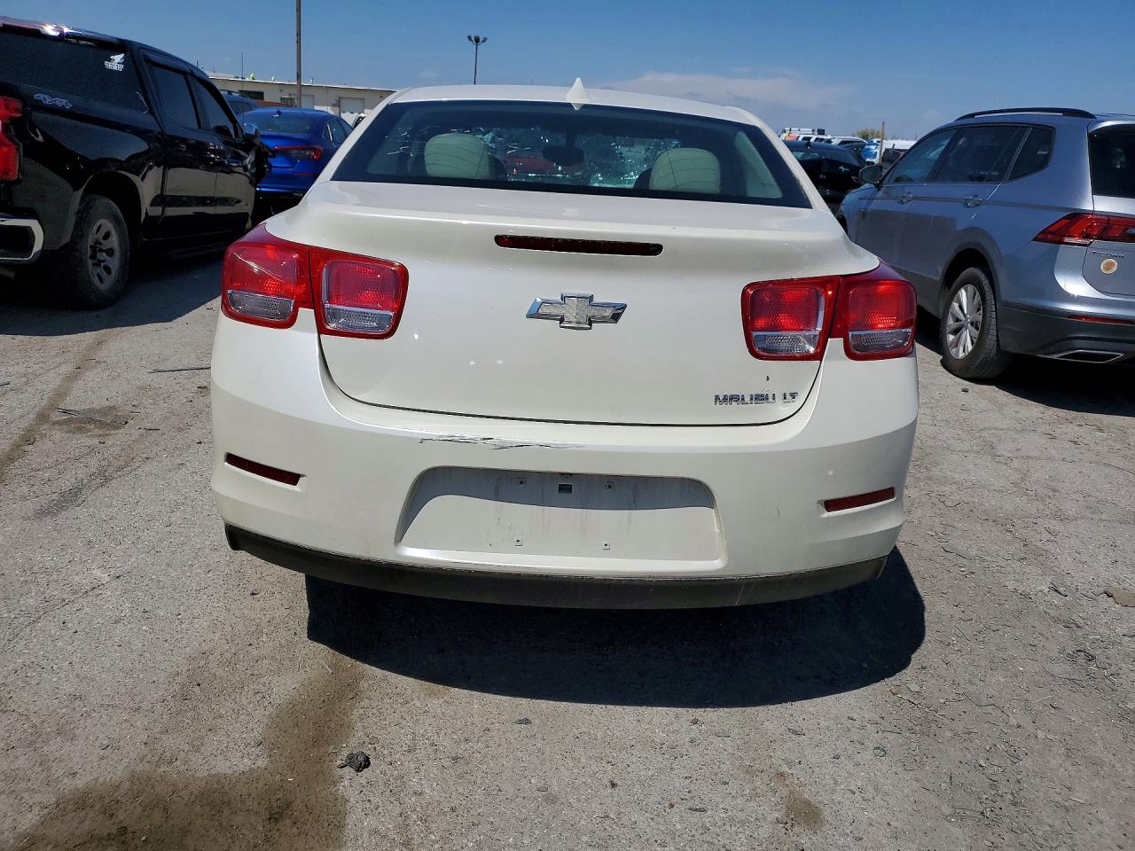 2013 Chevrolet Malibu 1lt Cream vin: 1G11C5SAXDF357924