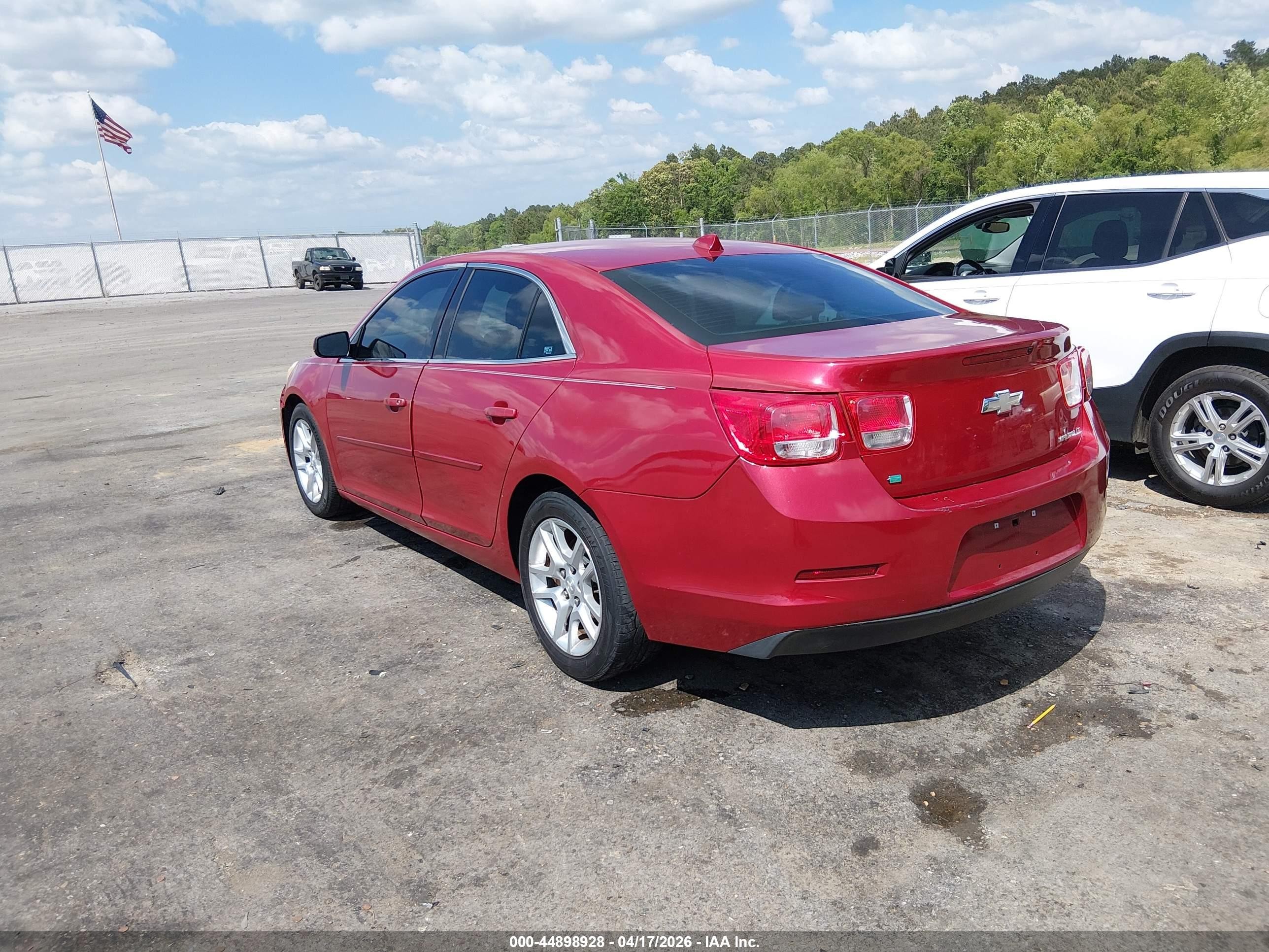 2014 Chevrolet Malibu 1lt Red vin: 1G11C5SL0EF241795