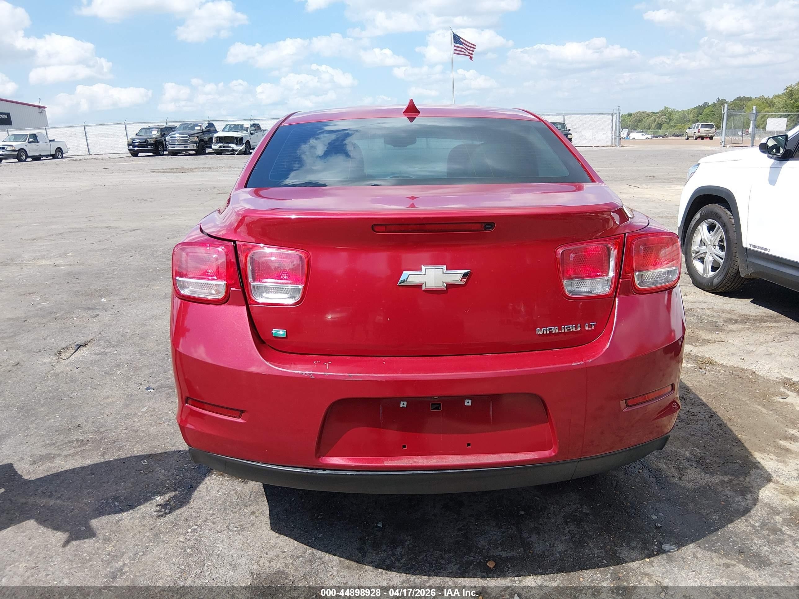 2014 Chevrolet Malibu 1lt Red vin: 1G11C5SL0EF241795