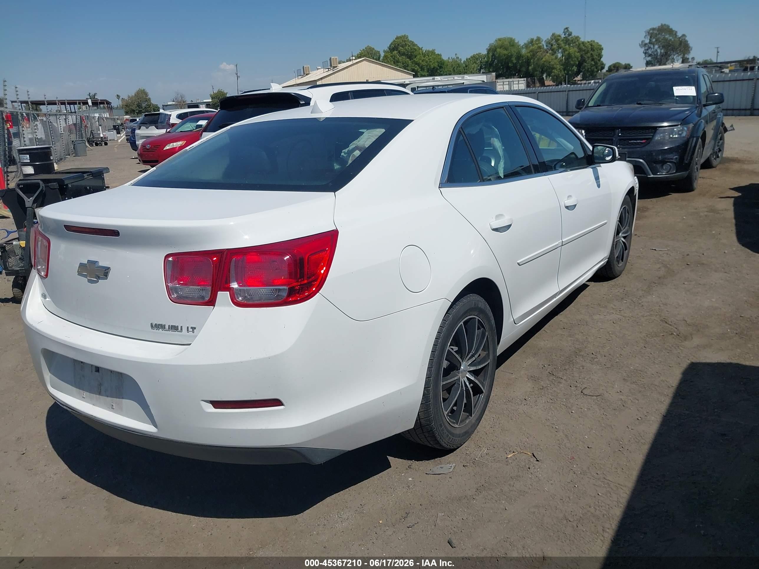2014 Chevrolet Malibu 1lt White vin: 1G11C5SL0EF243286