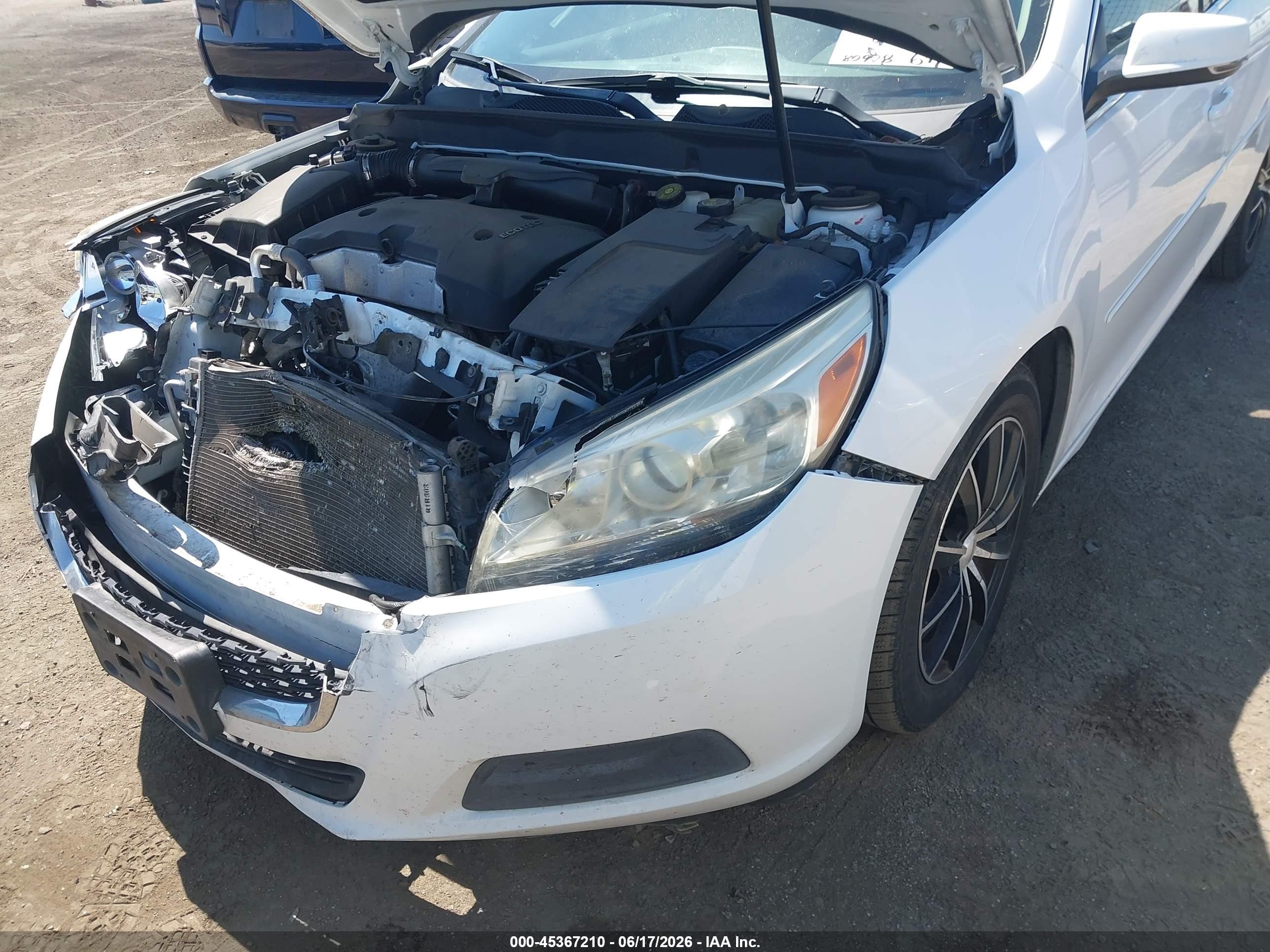 2014 Chevrolet Malibu 1lt White vin: 1G11C5SL0EF243286
