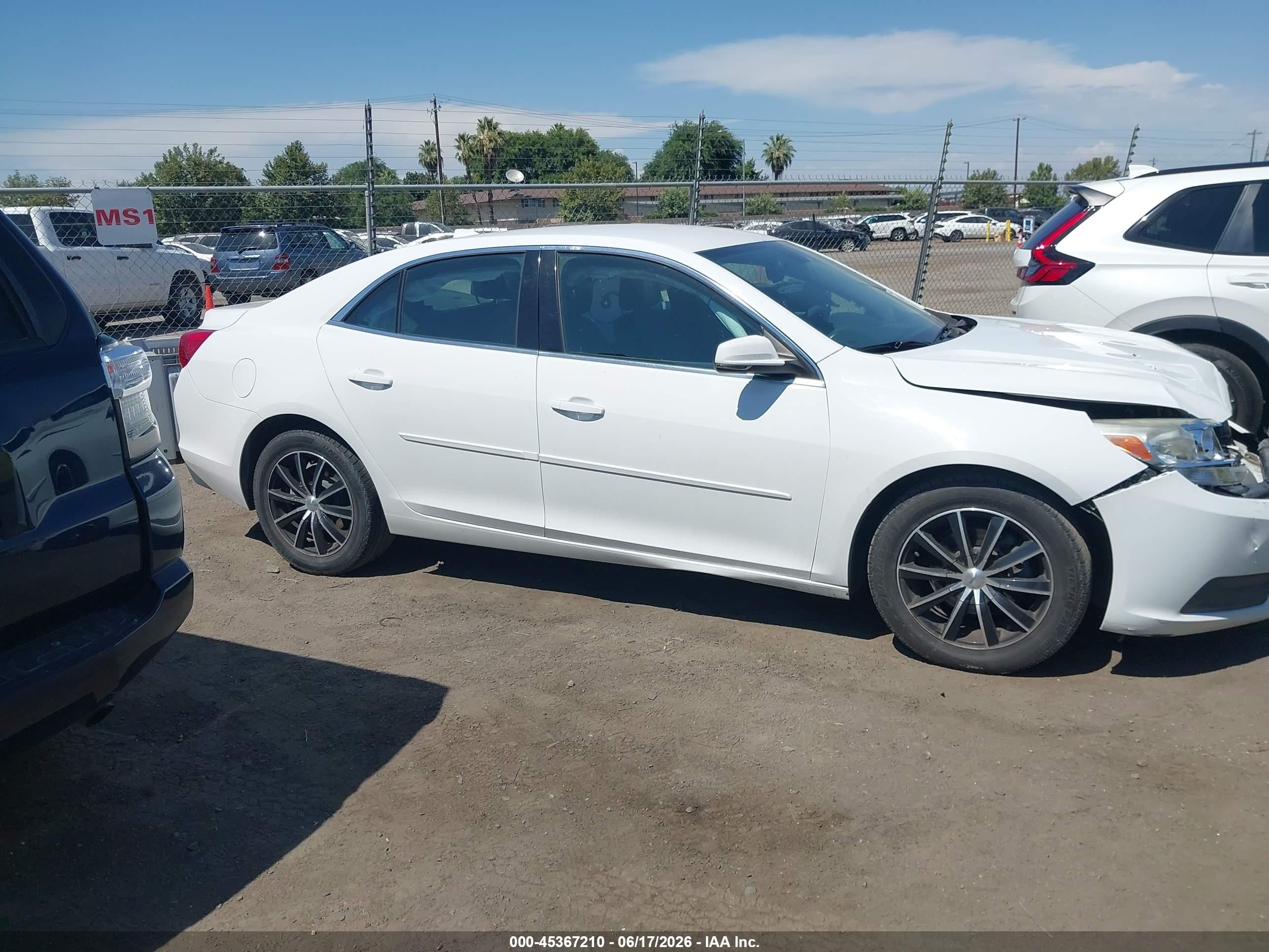 2014 Chevrolet Malibu 1lt White vin: 1G11C5SL0EF243286
